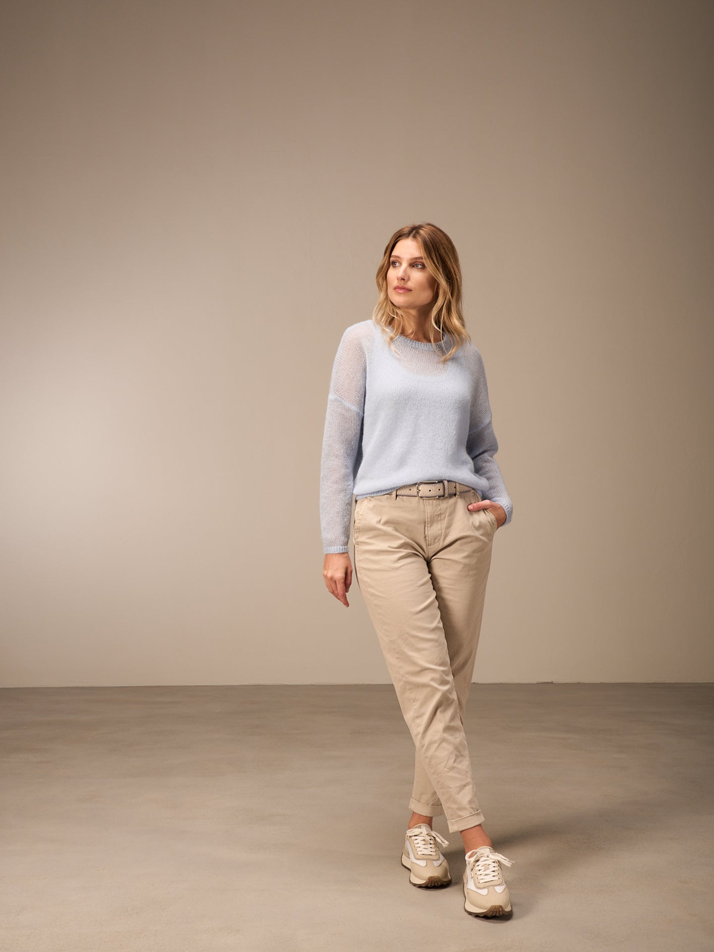 Knitted sweater with wool