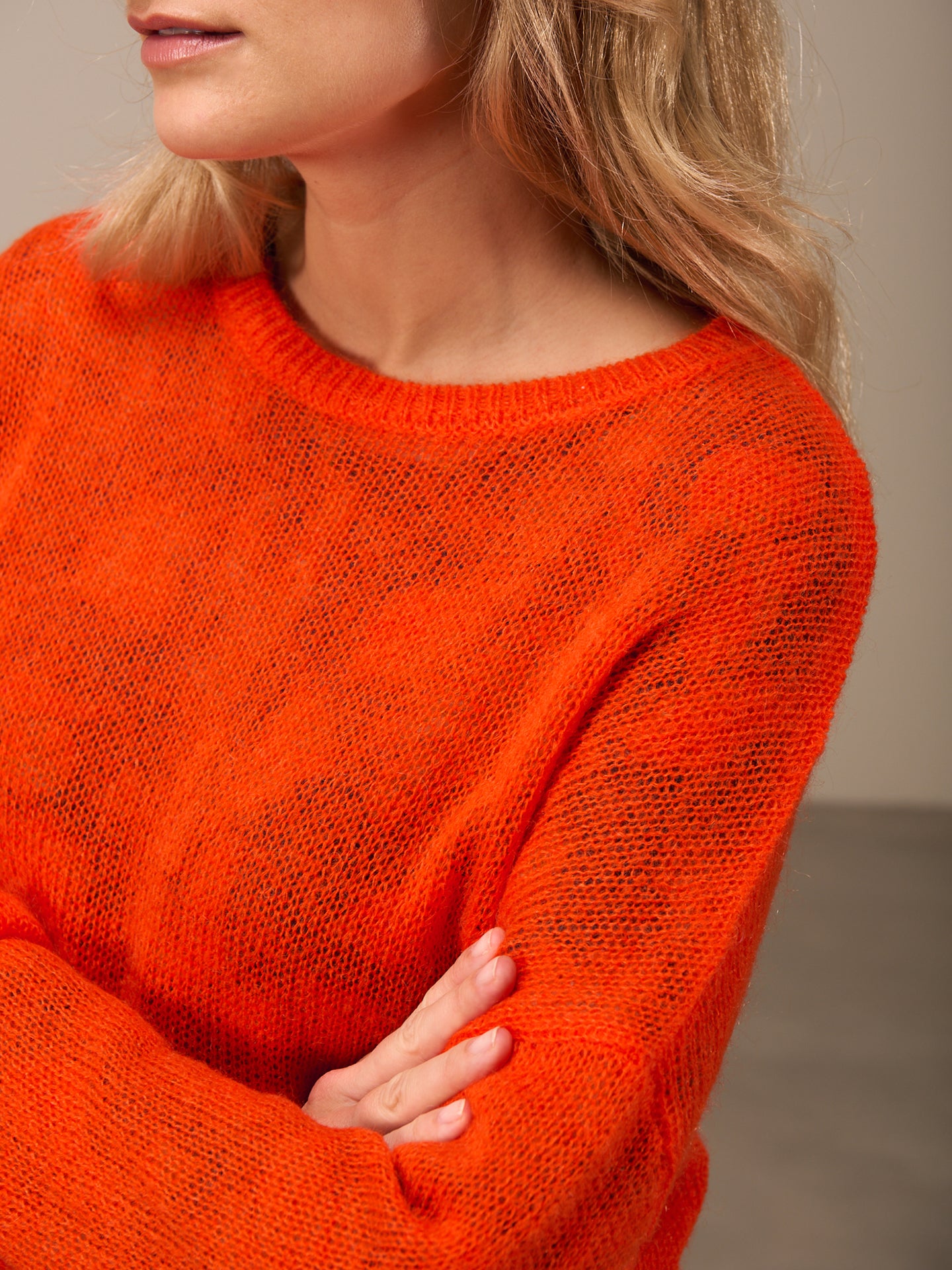 Knitted sweater with wool
