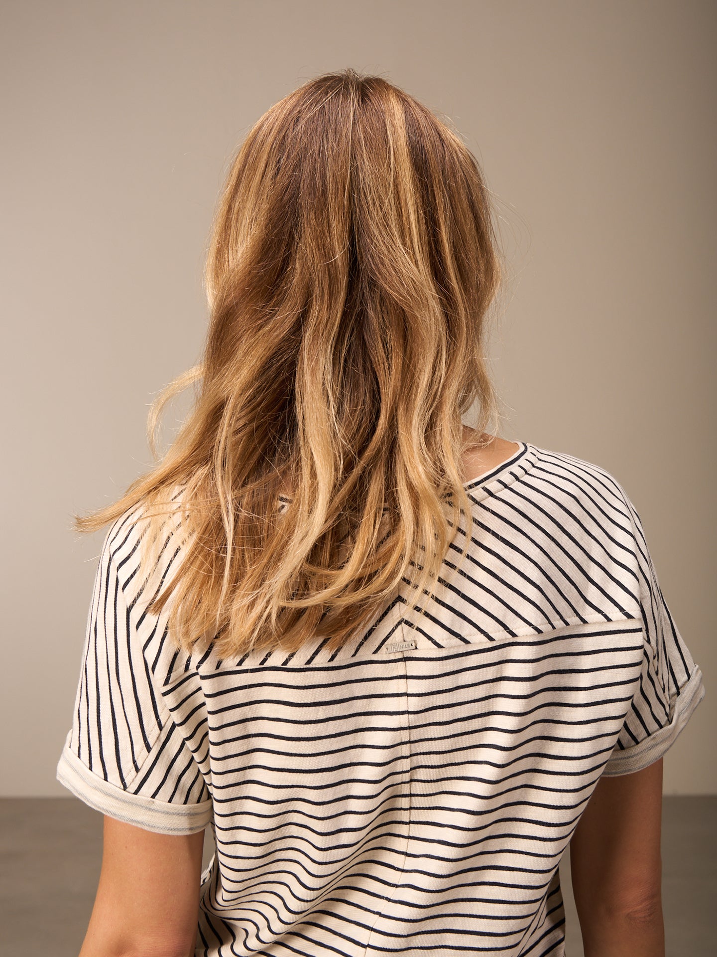 Short-sleeved shirt