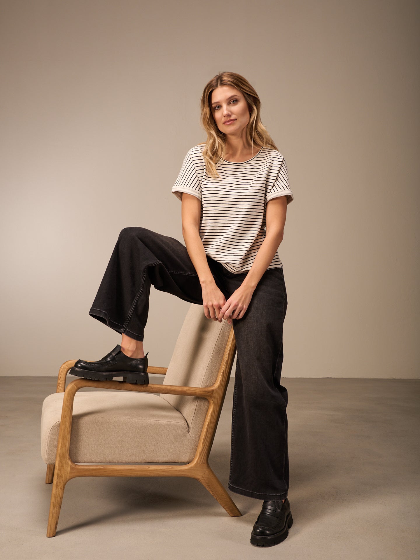 Short-sleeved shirt