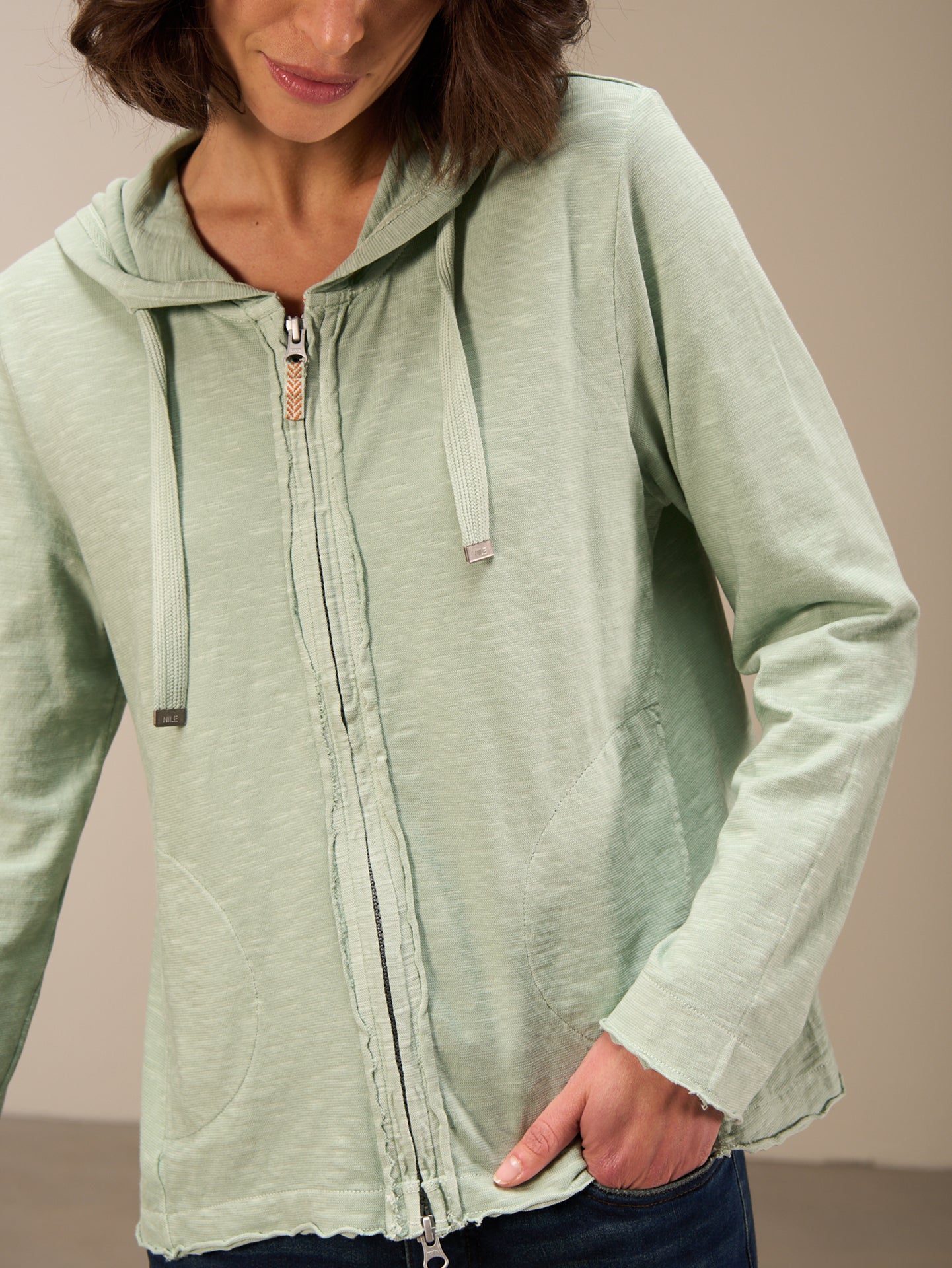 Sweatjacke mit Kapuze