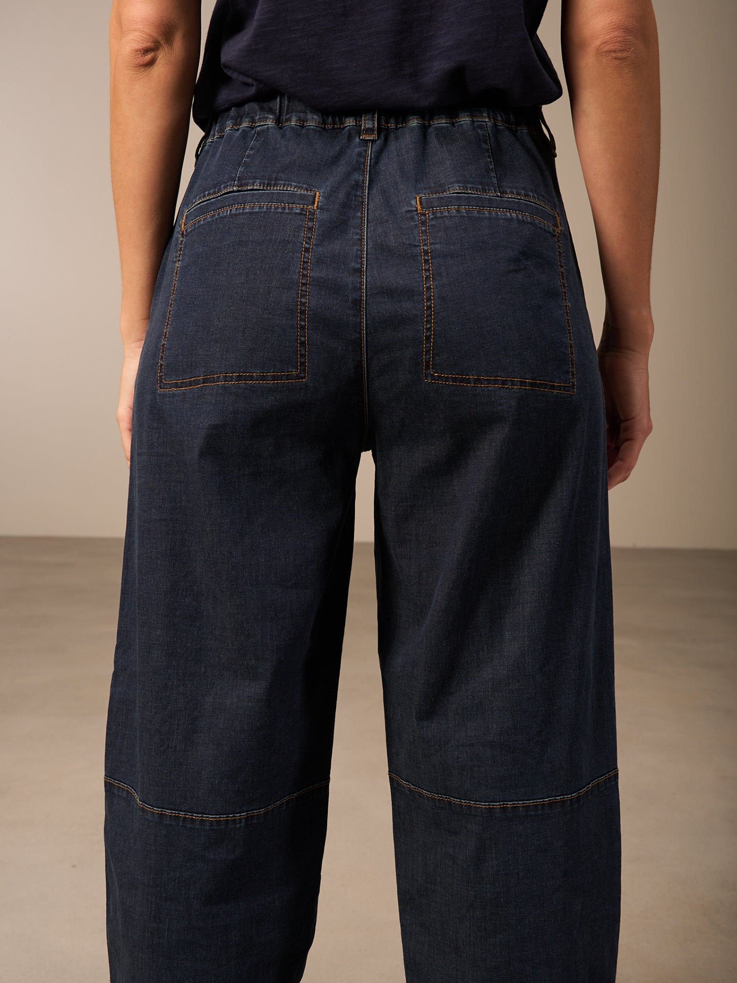 Jeans with elastic waistband