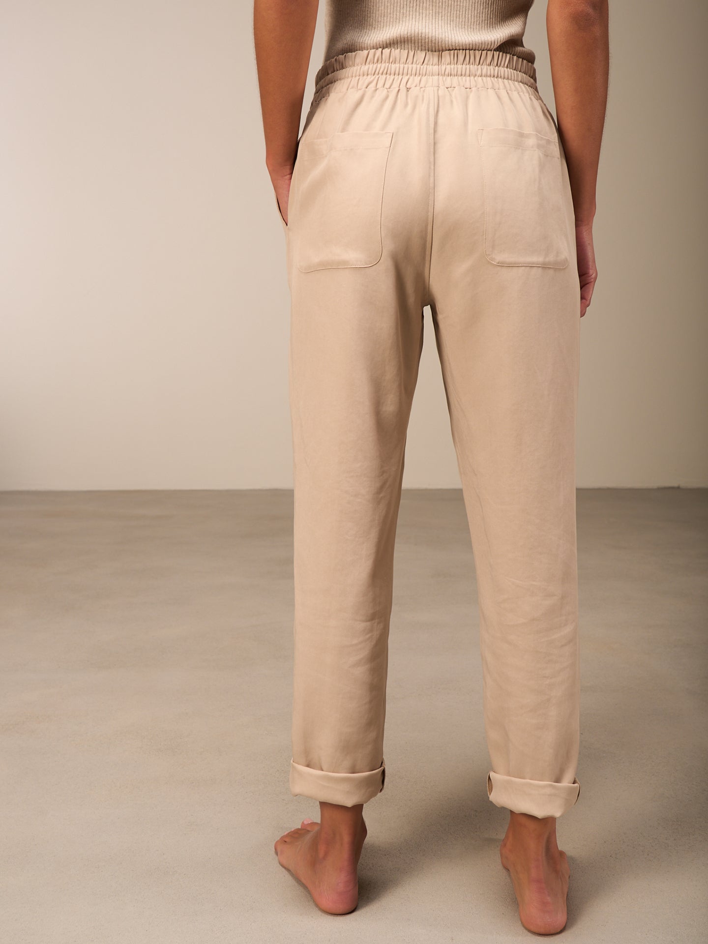 Pants with elastic waistband