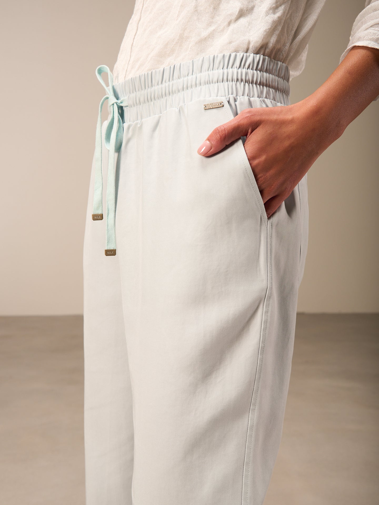 Pants with elastic waistband