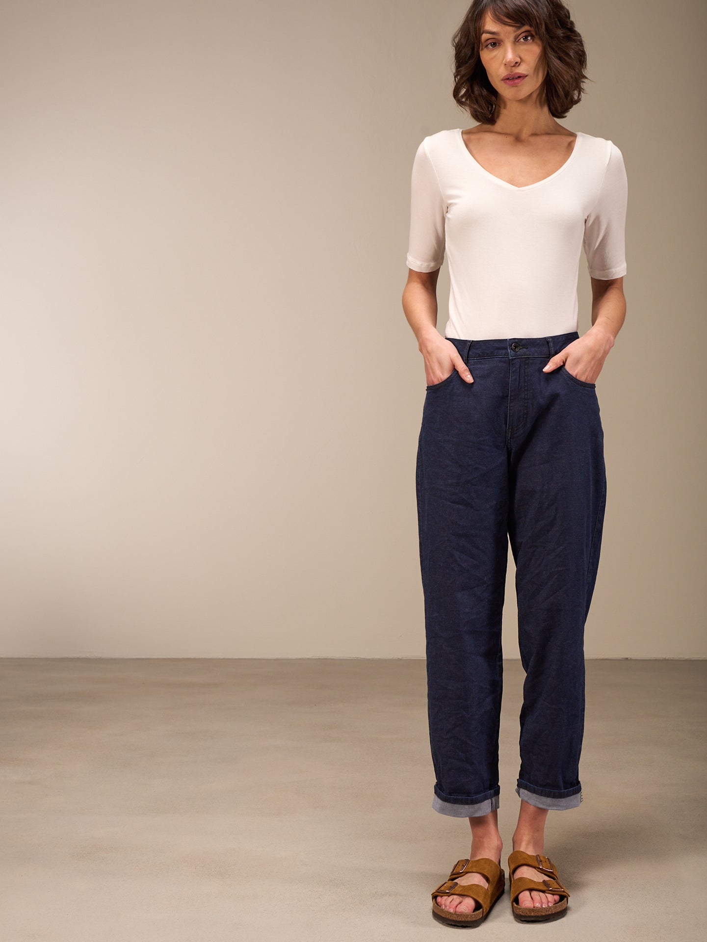 Straight-leg jeans