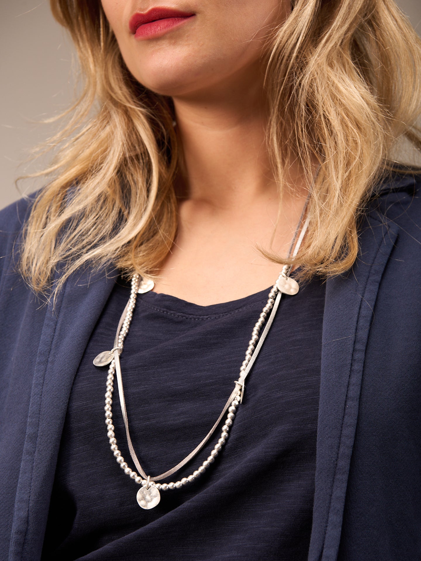 collier avec pendentif
