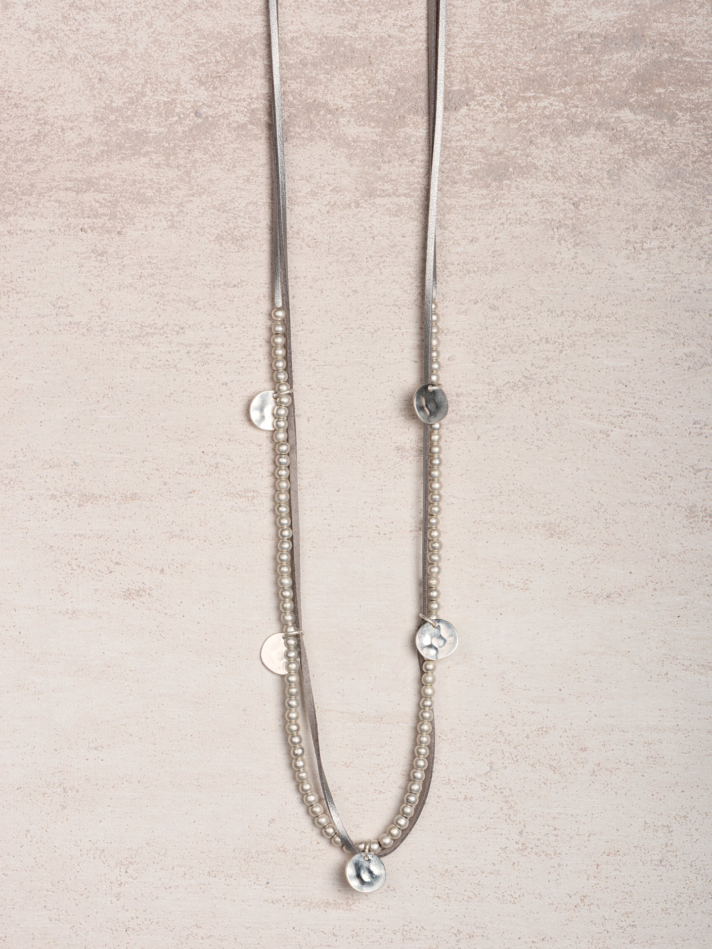 collier avec pendentif