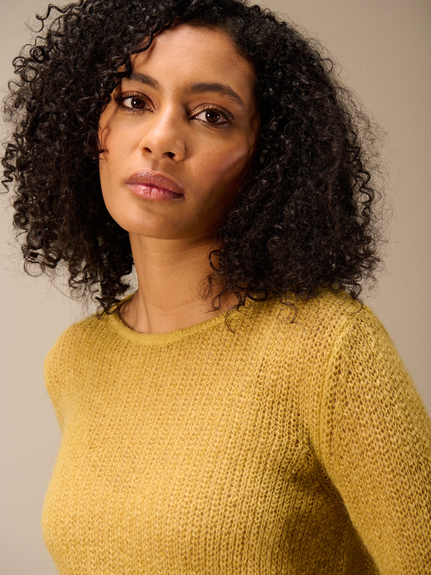 Pullover locker gestrickt