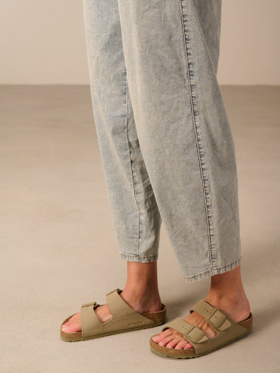 Barrel-leg jeans