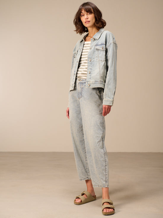 Barrel-leg jeans