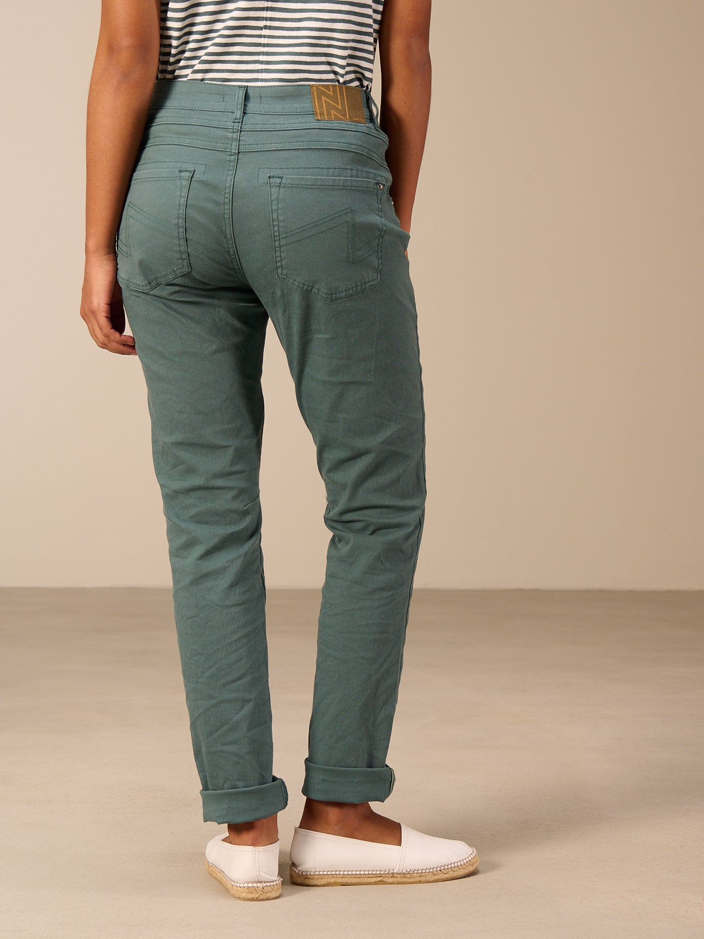 Tapered pants