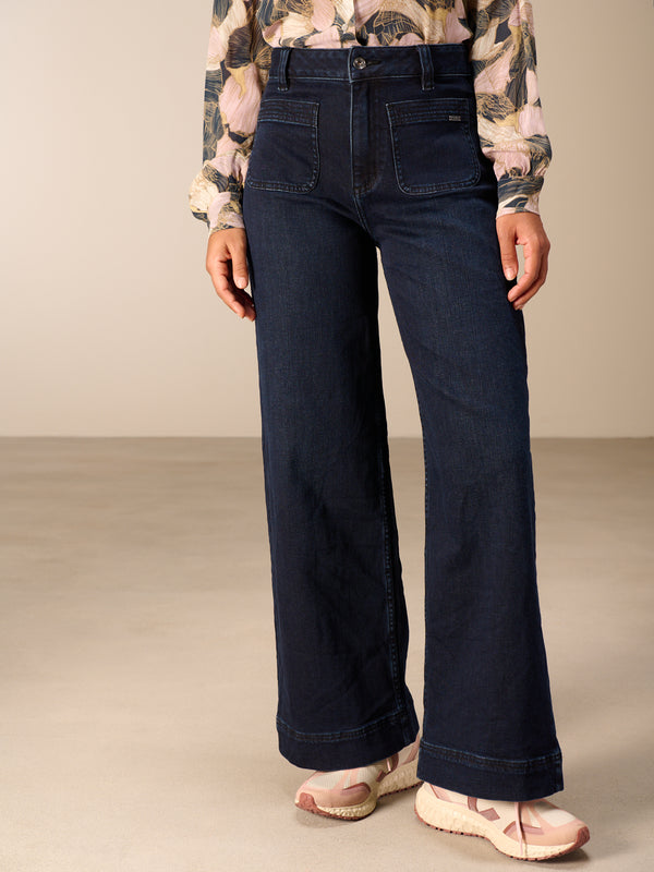 Wide-leg jeans