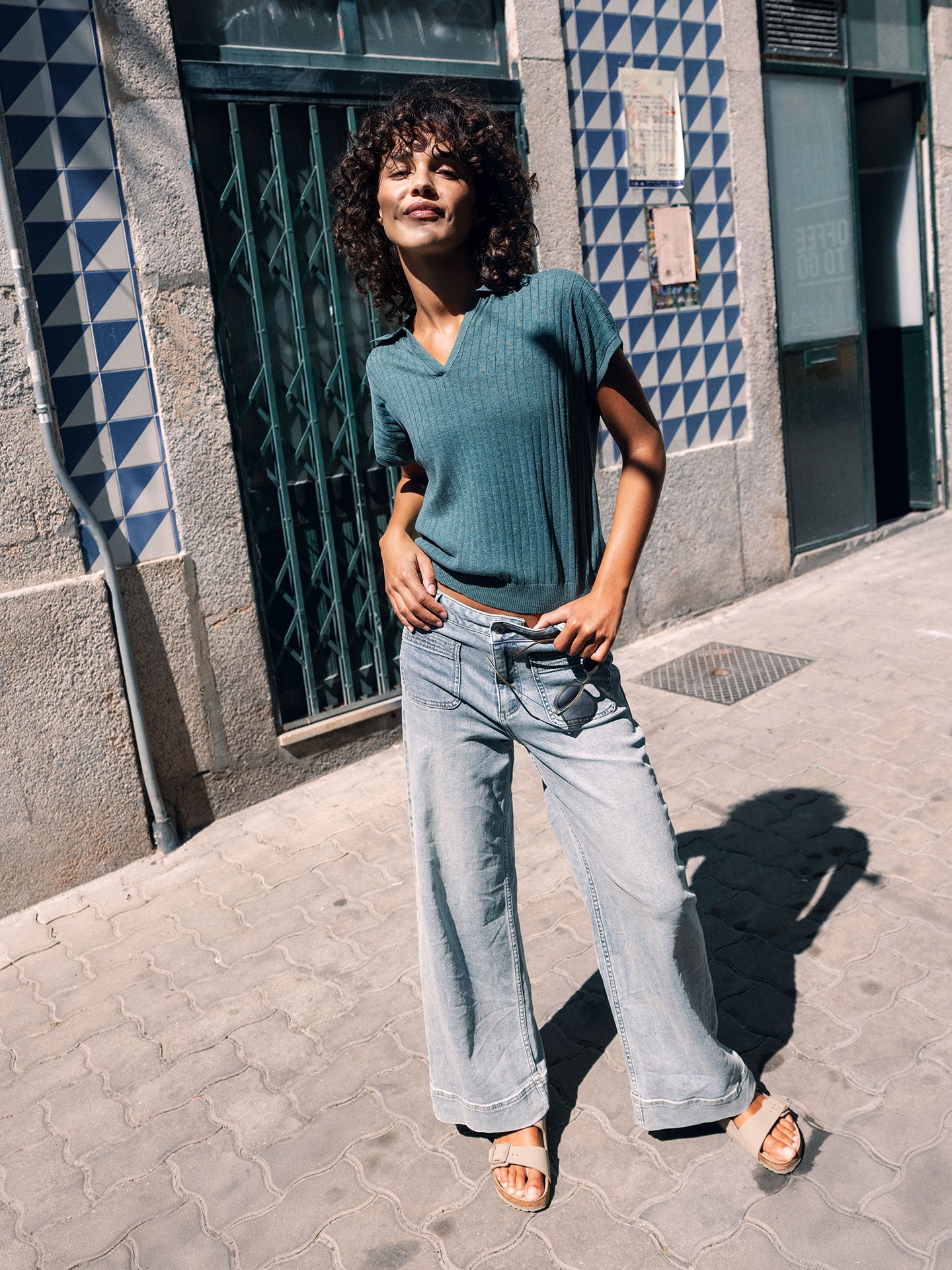Wide-leg jeans