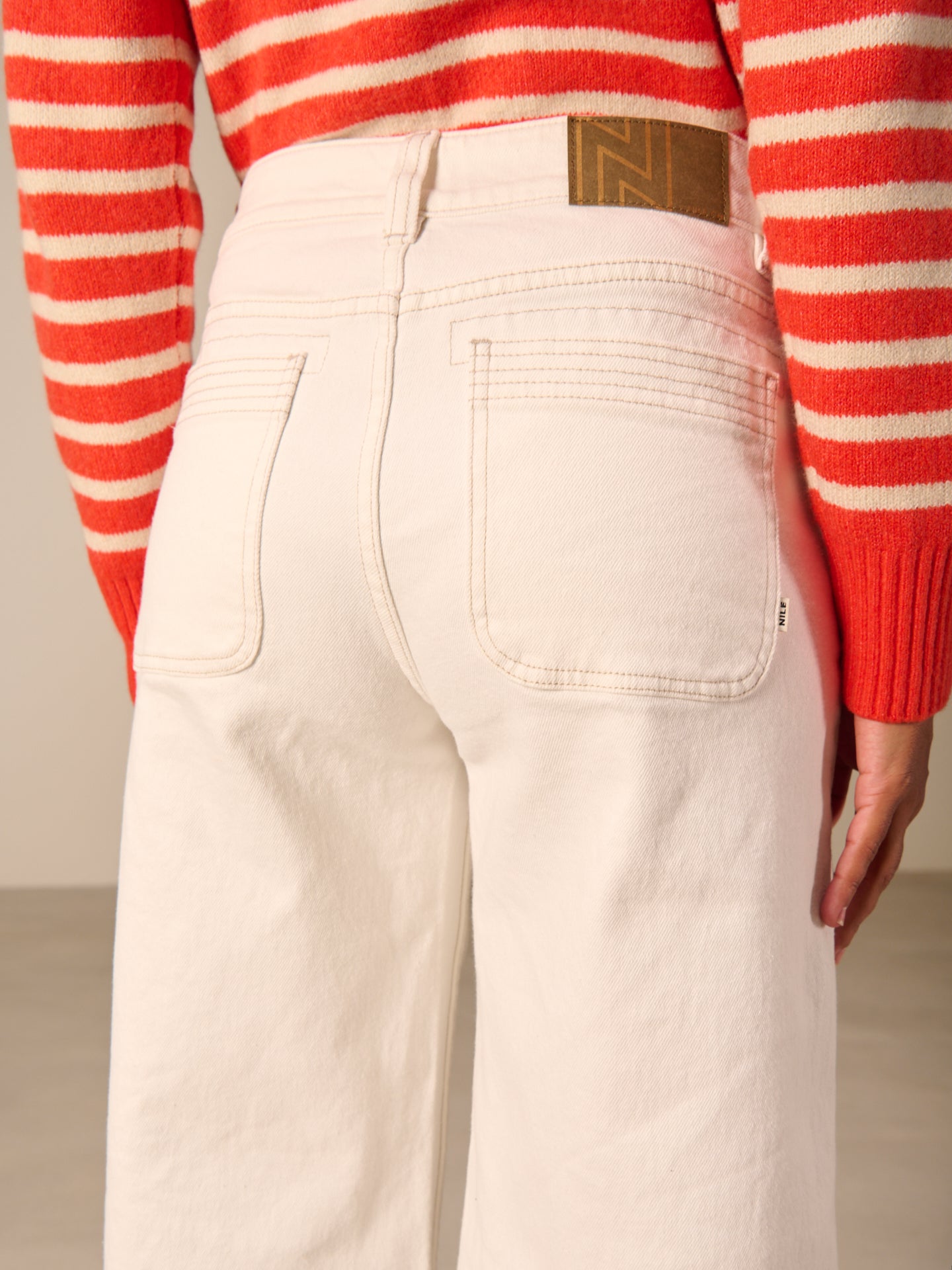 Wide-leg jeans