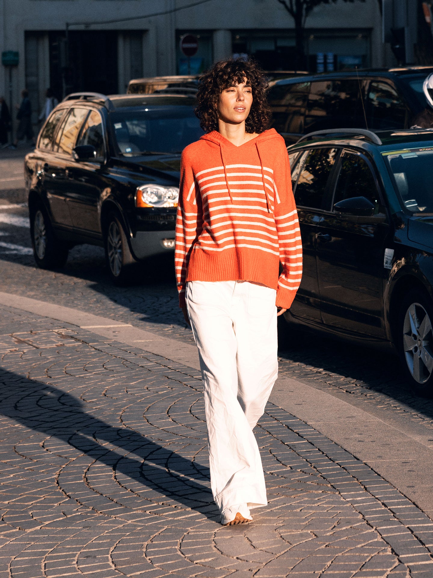 Wide-leg jeans