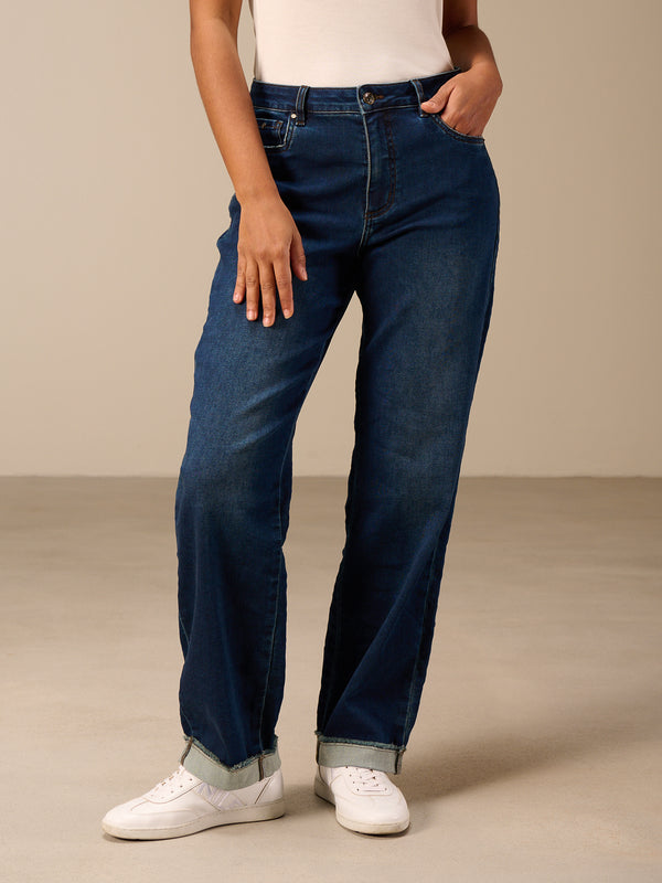 Straight-leg jeans