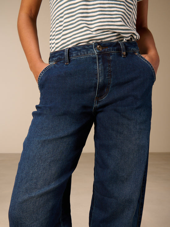 Barrel-leg jeans
