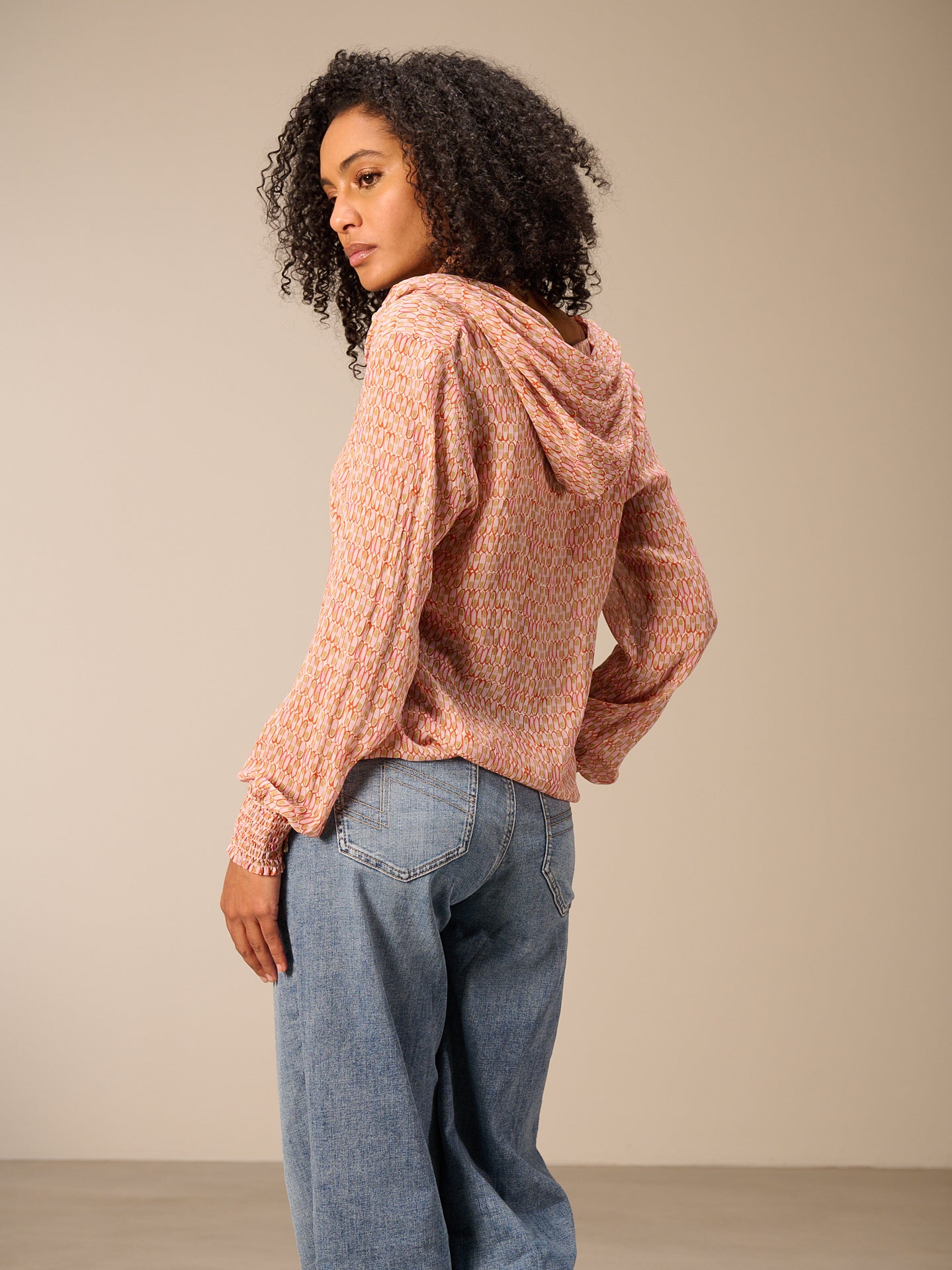 Hooded blouse
