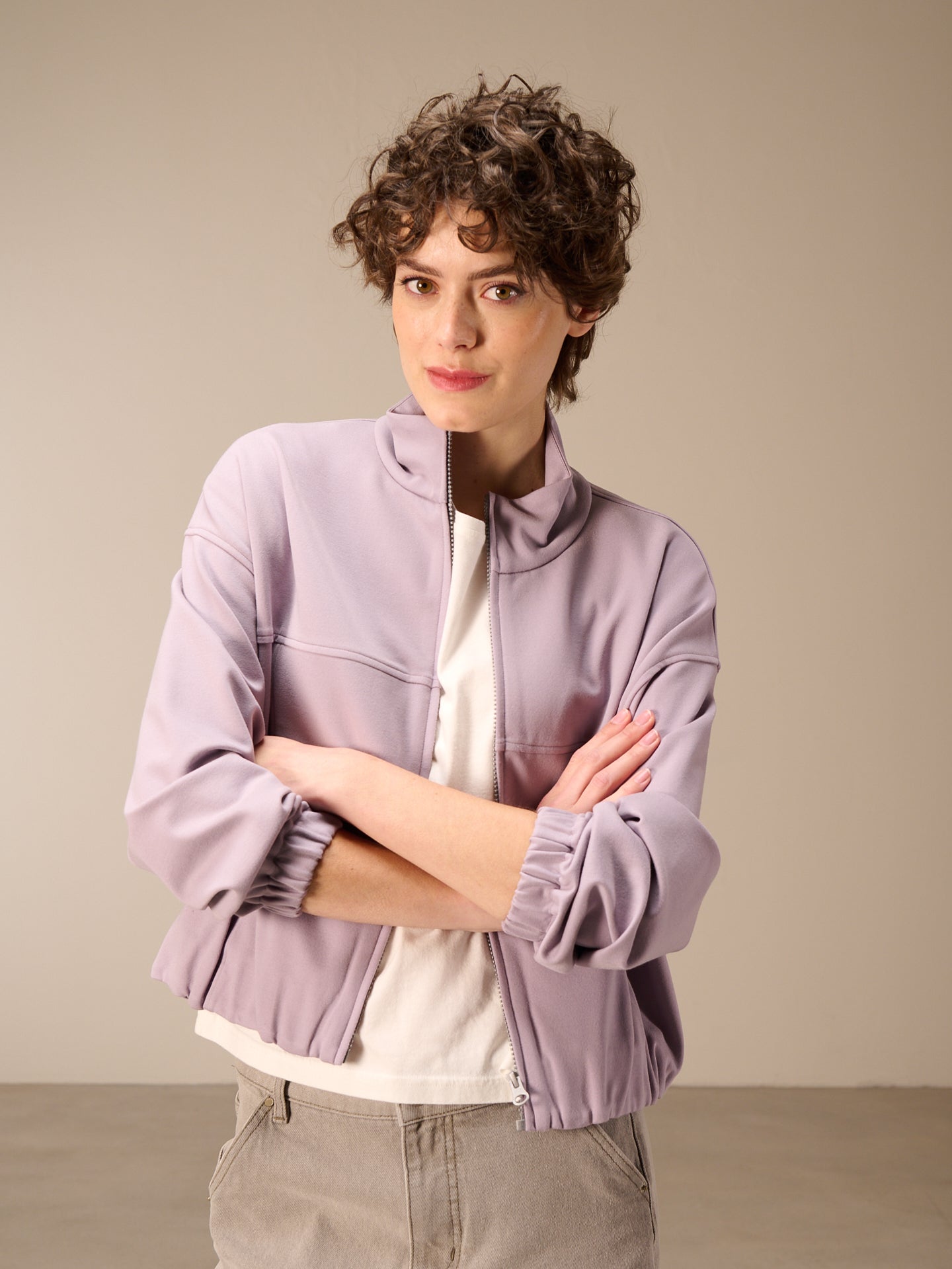 Sweatshirt jacket with zipper