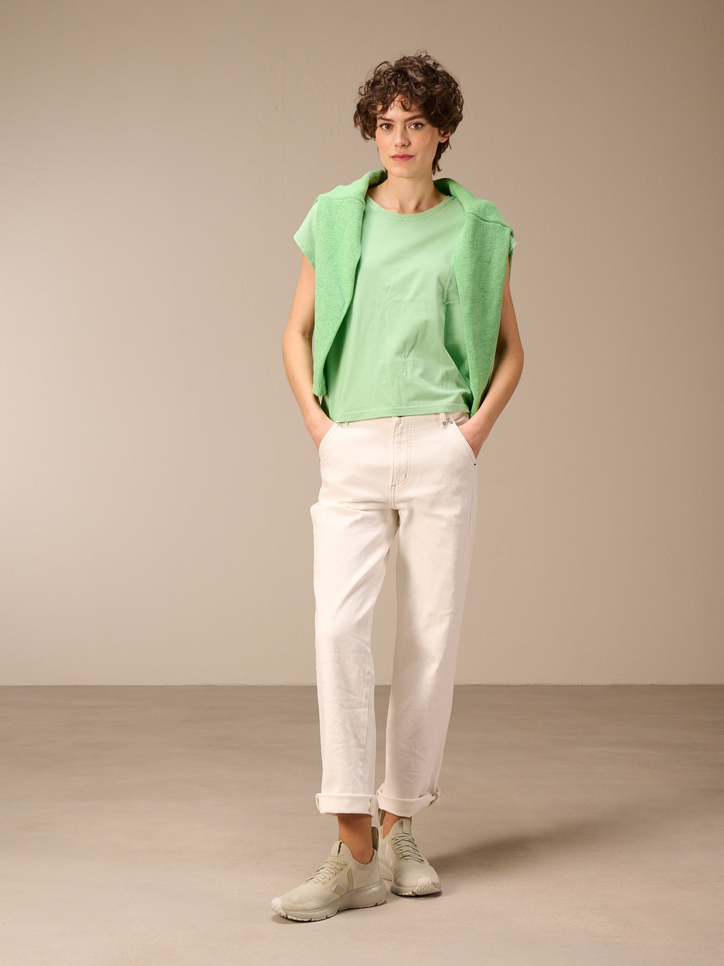 Straight-leg jeans
