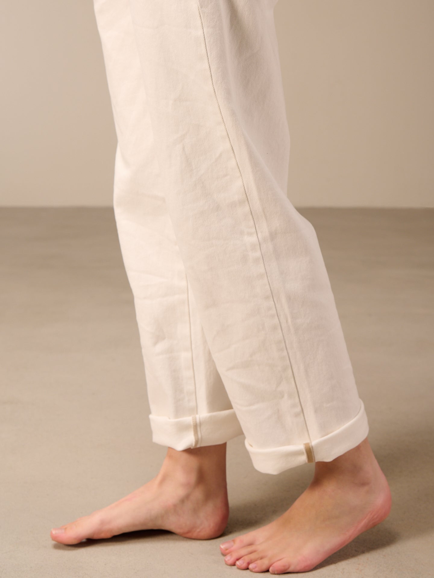 Straight-leg jeans
