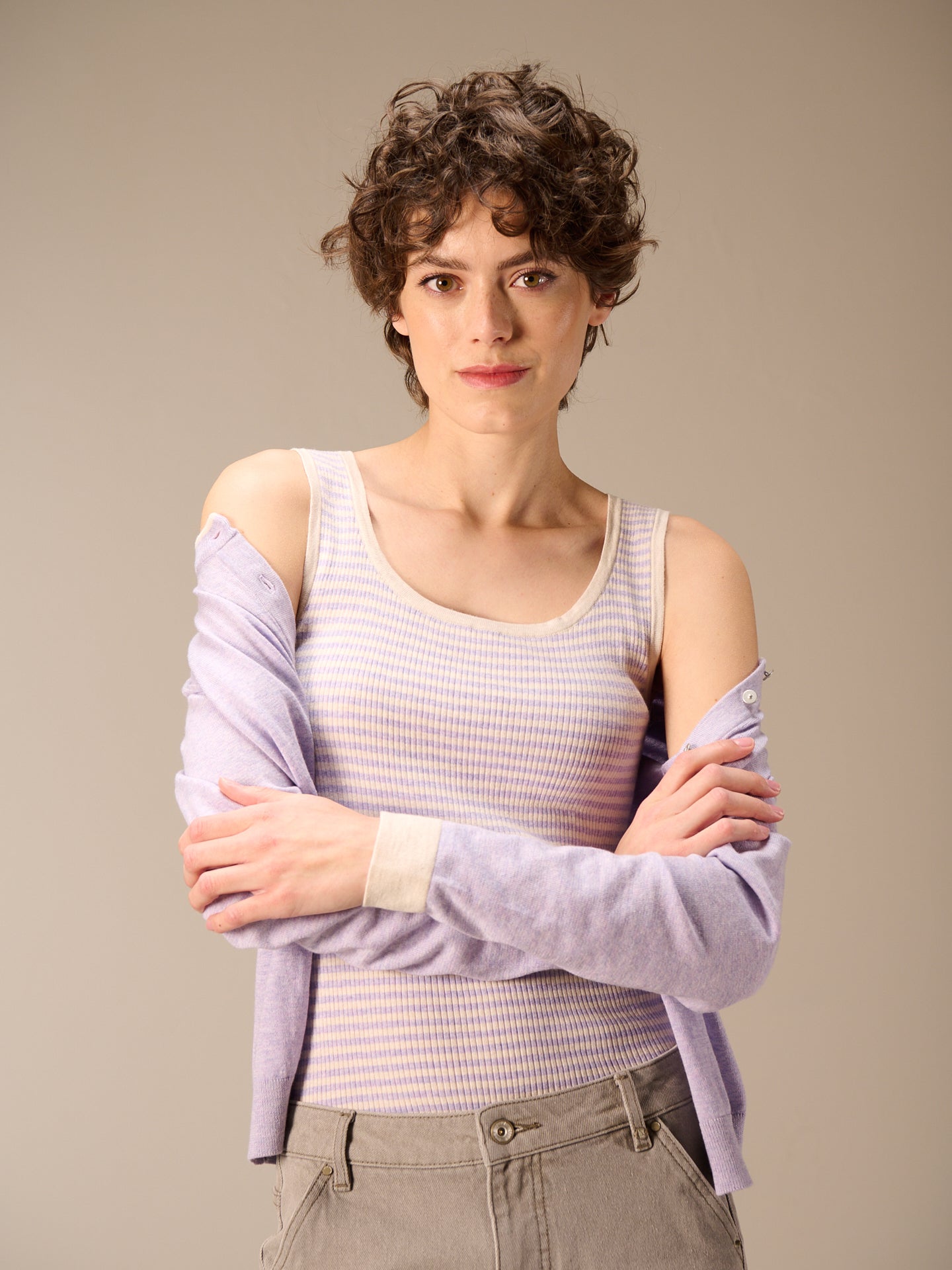 Round-neck cardigan