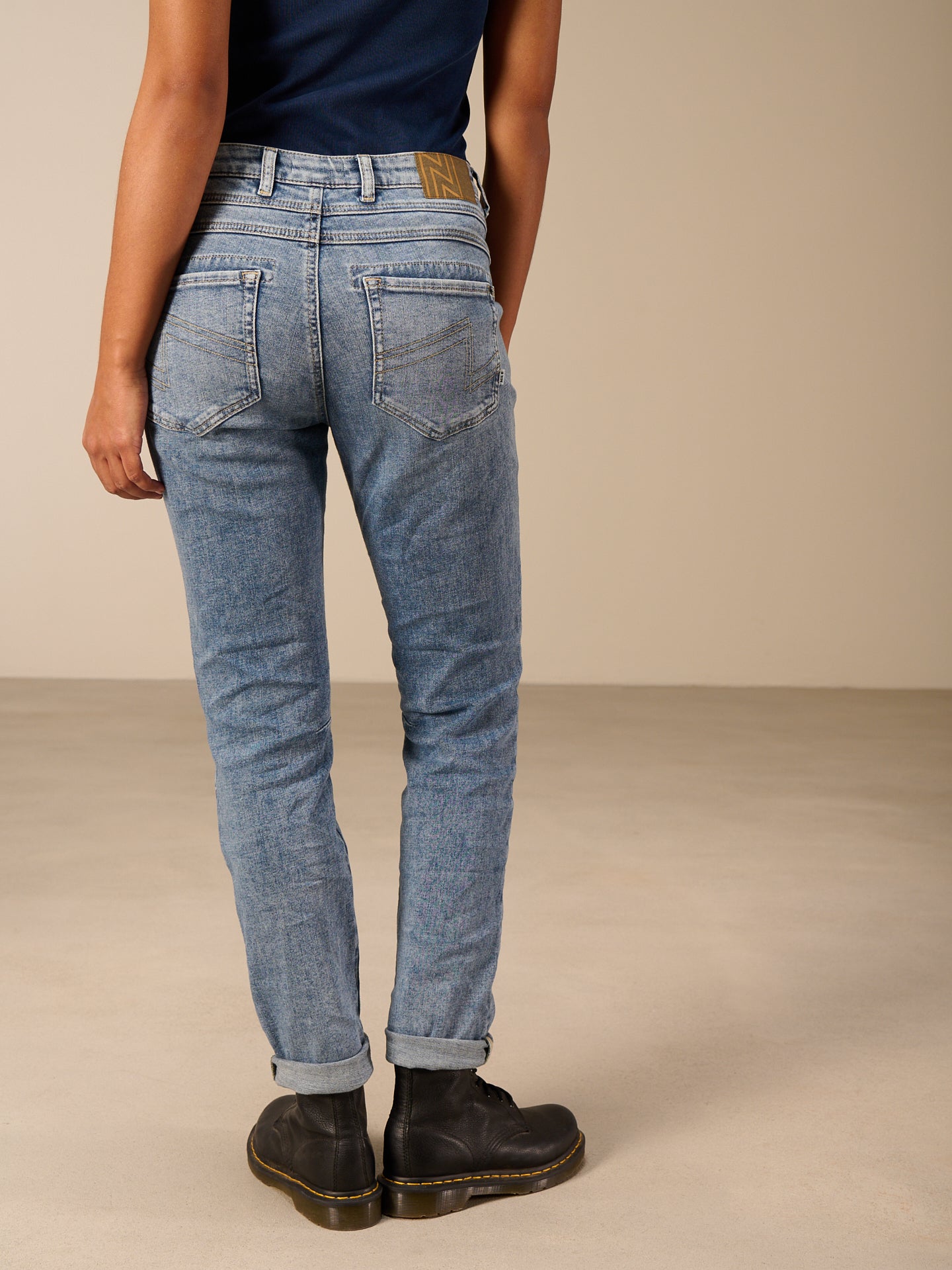 Tapered jeans