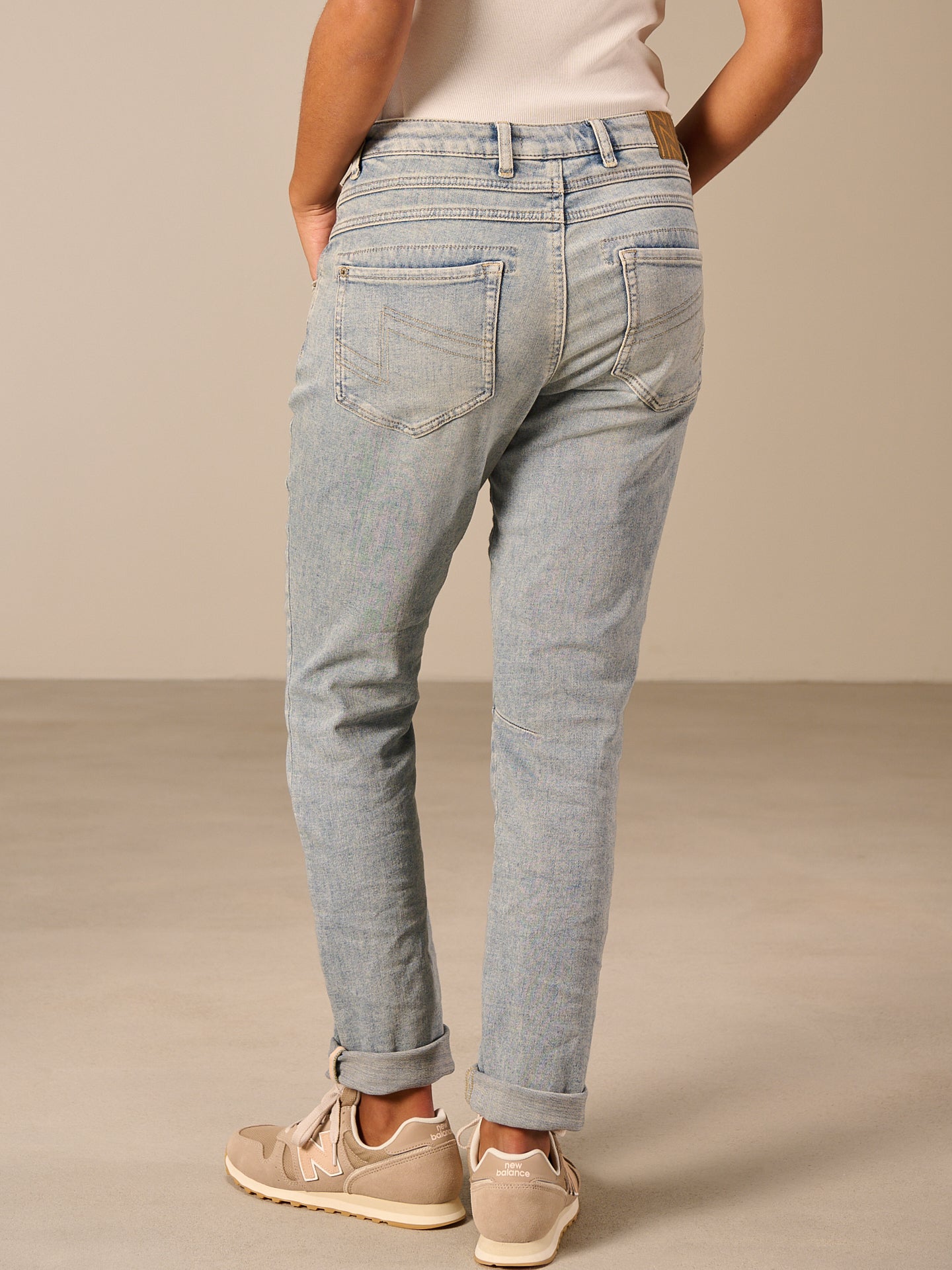 Tapered jeans