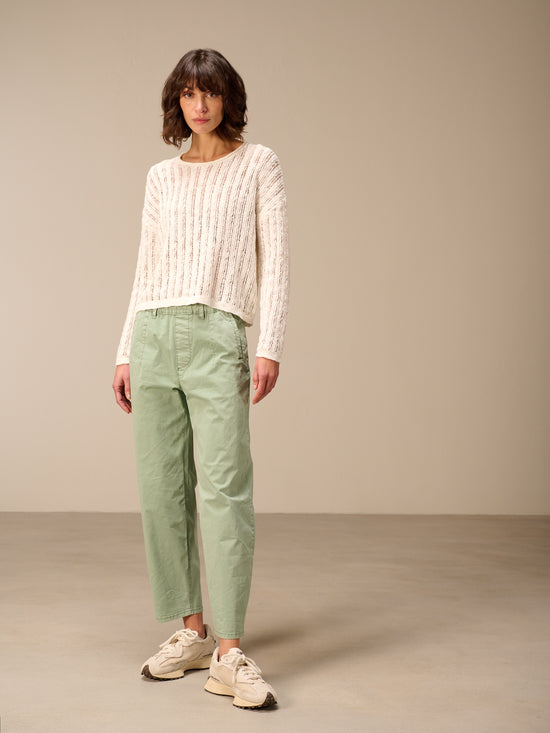 Barrel-leg trousers