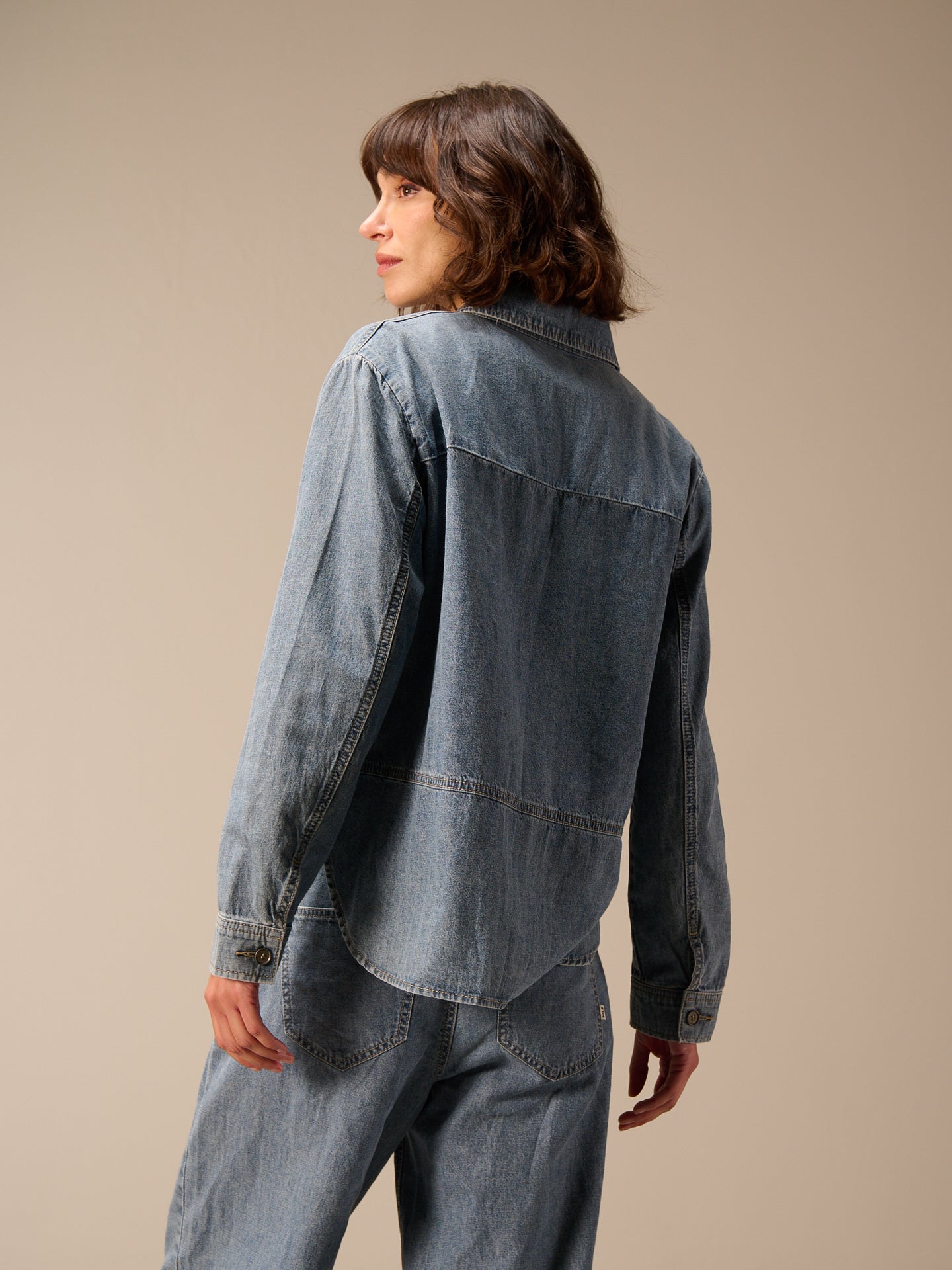 Blouse with linen