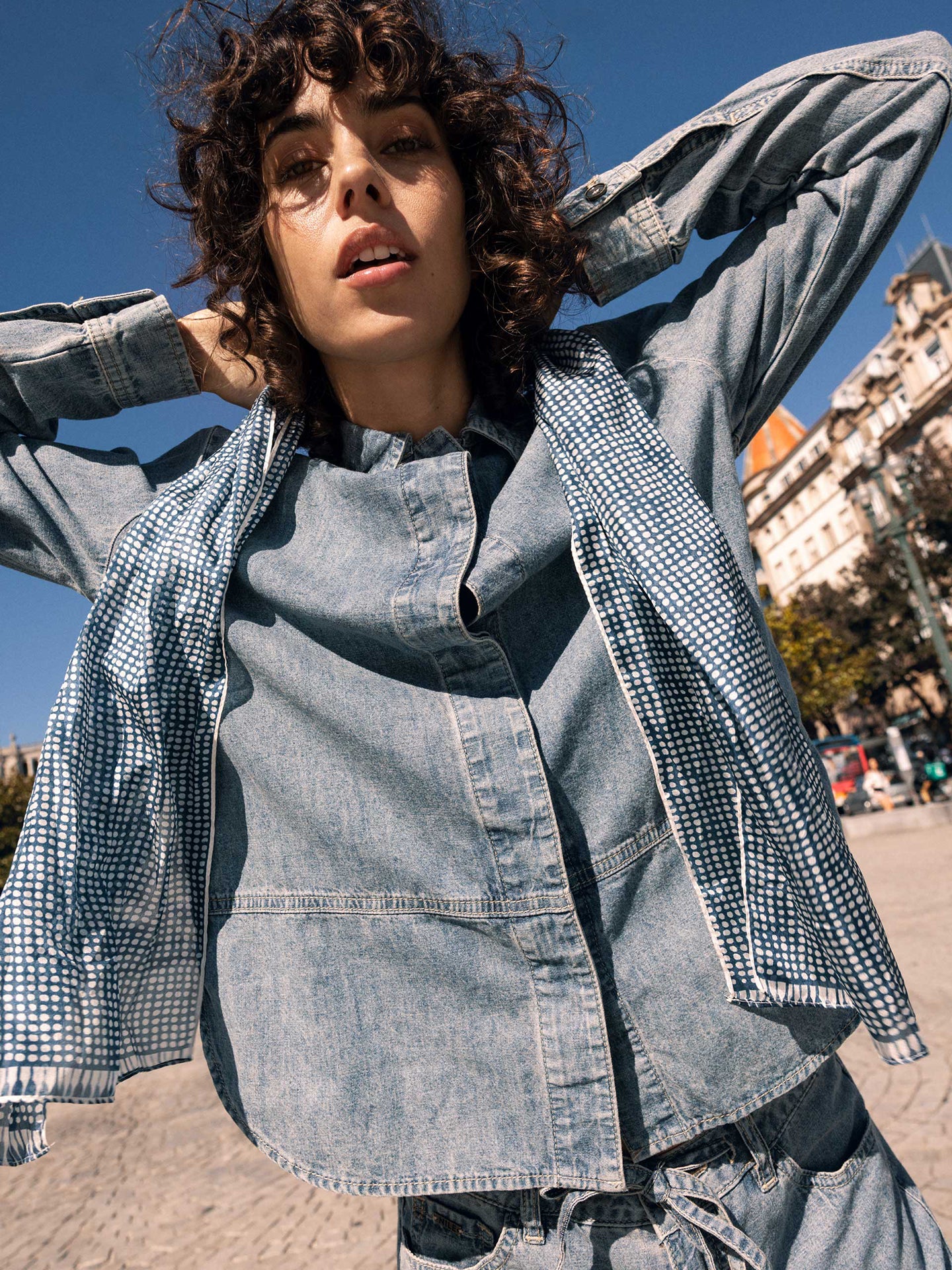 Blouse with linen