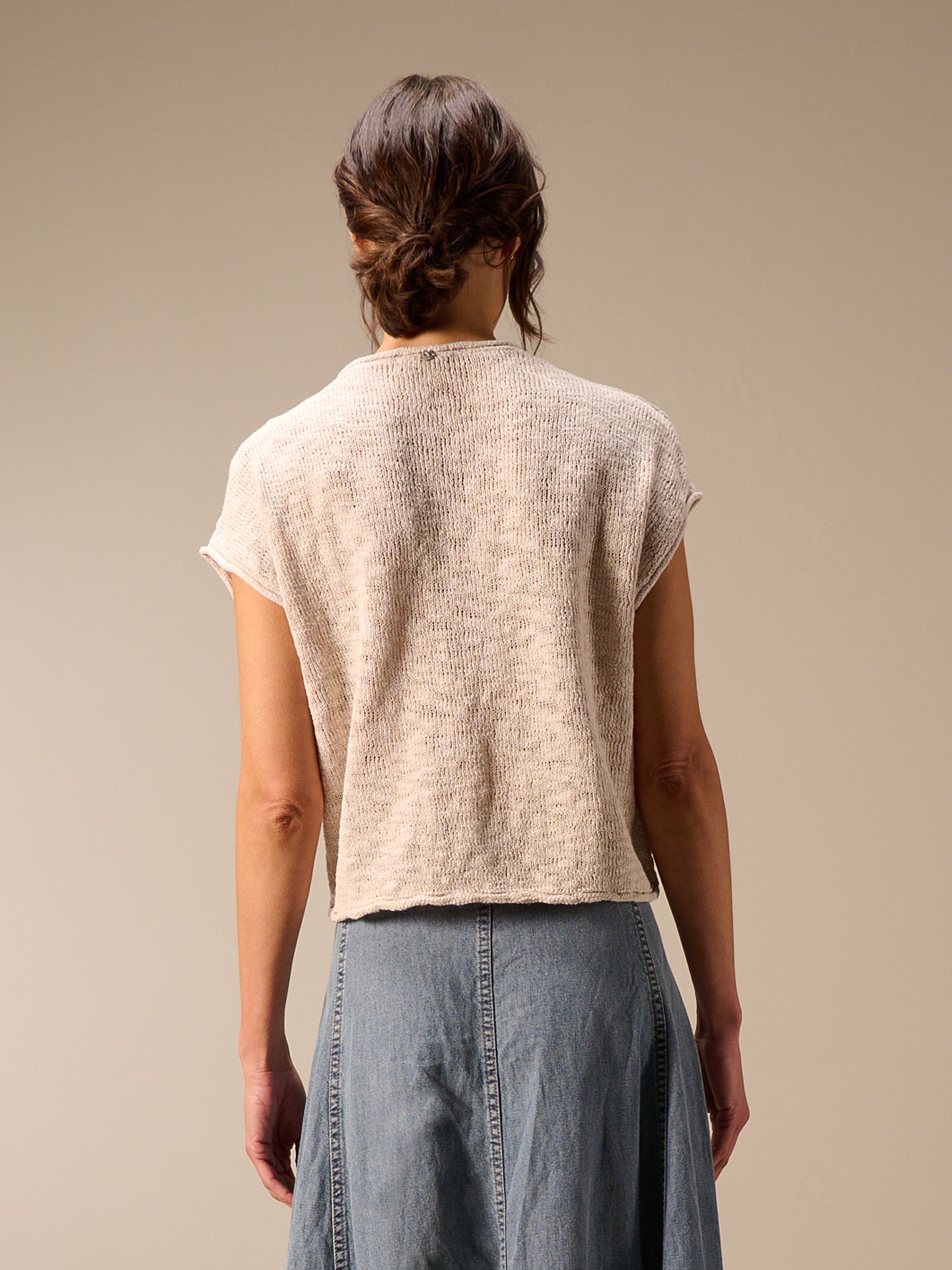 Knitted sweater vest