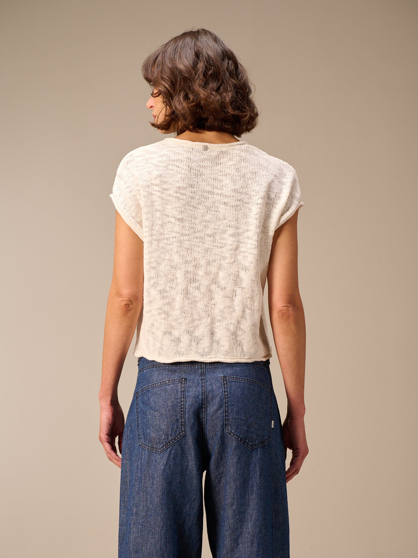 Knitted sweater vest