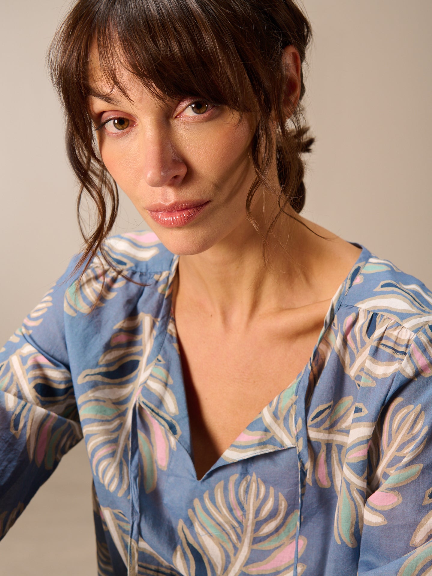 3/4-sleeved blouse