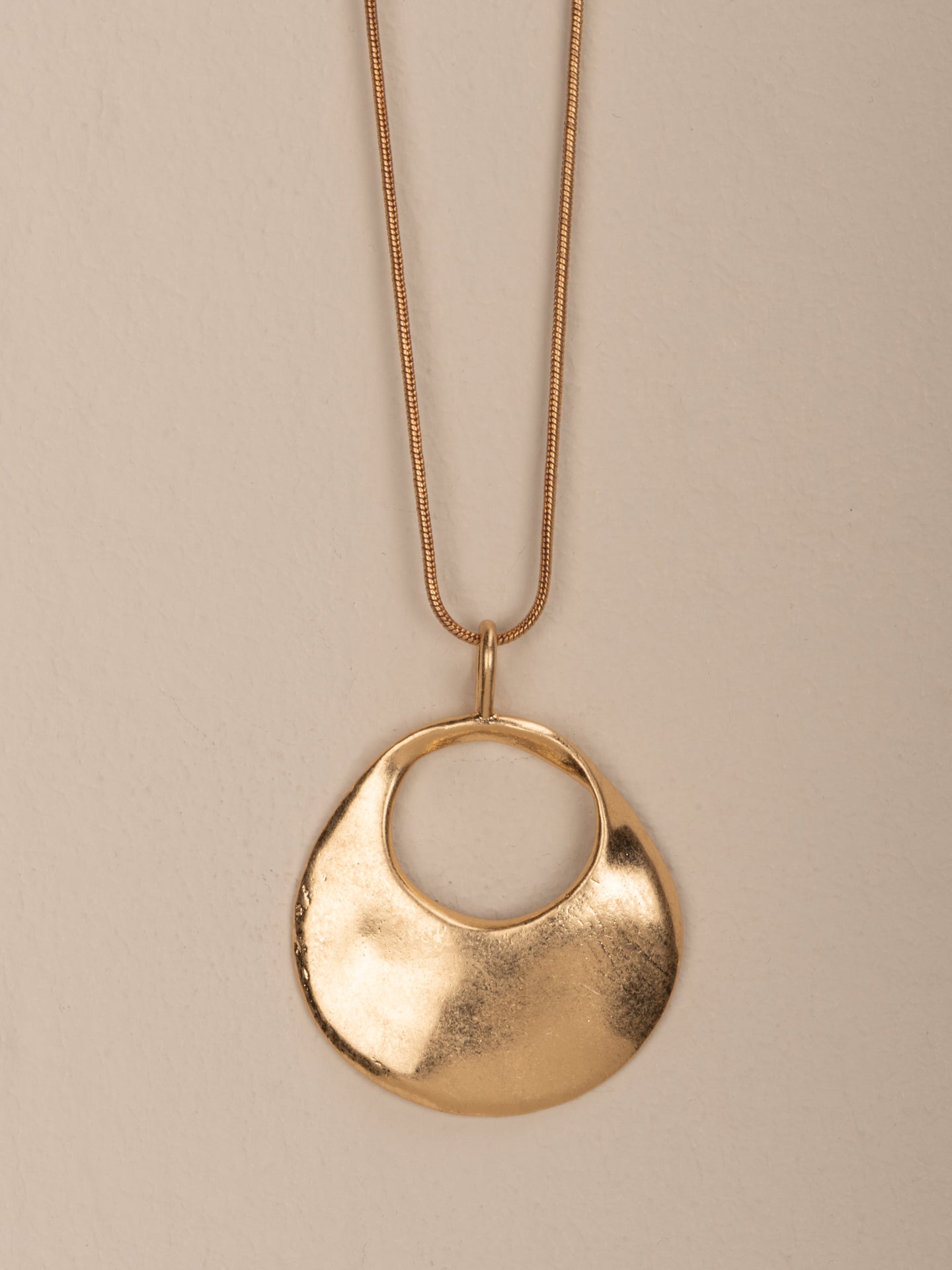 collier avec pendentif