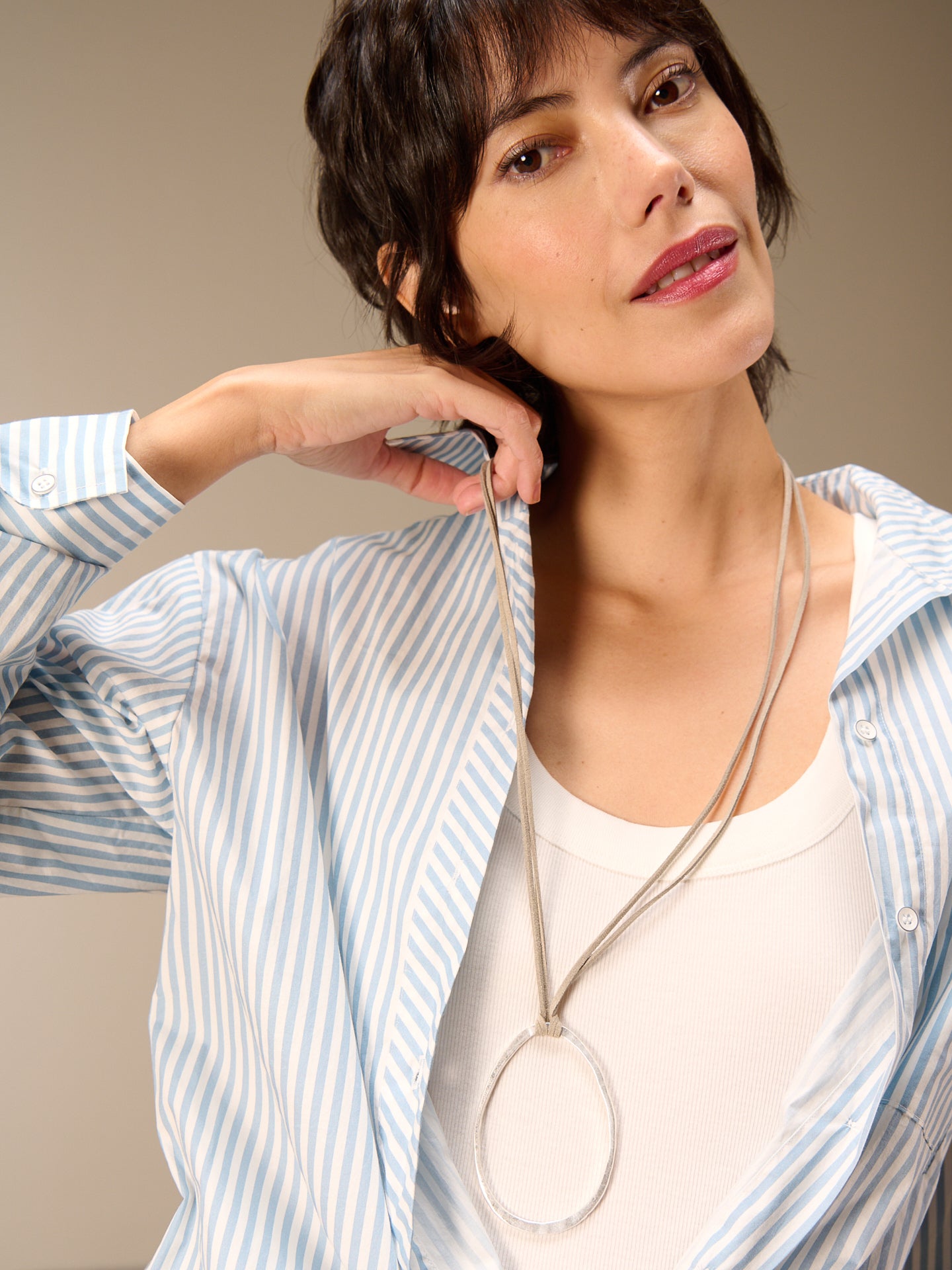 collier avec pendentif