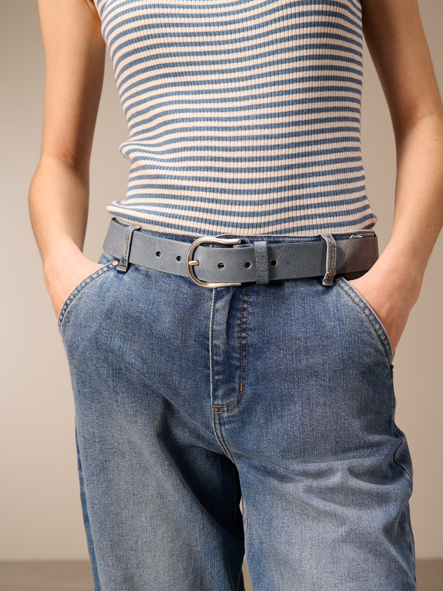 Leather belt
