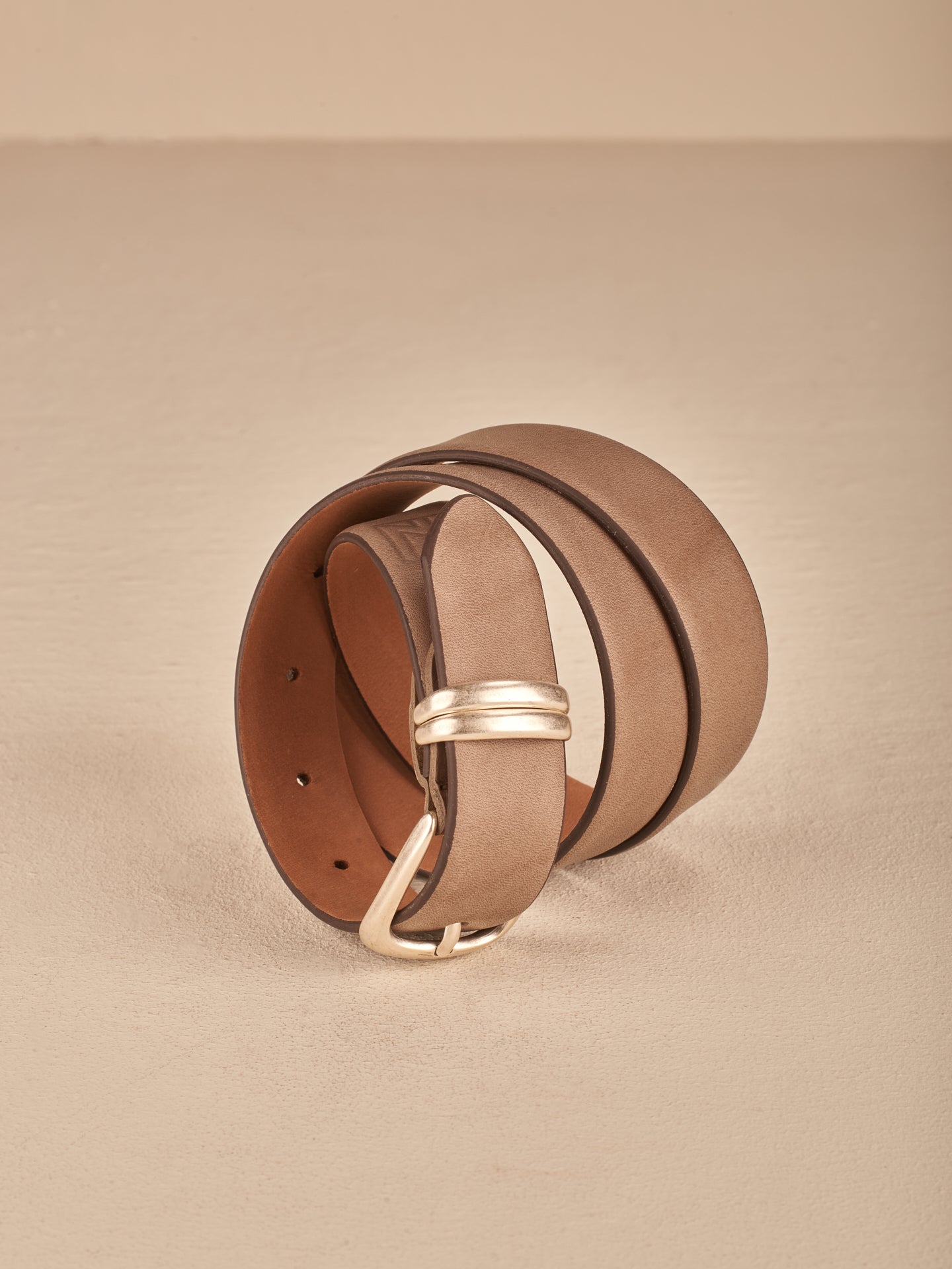 Leather belt