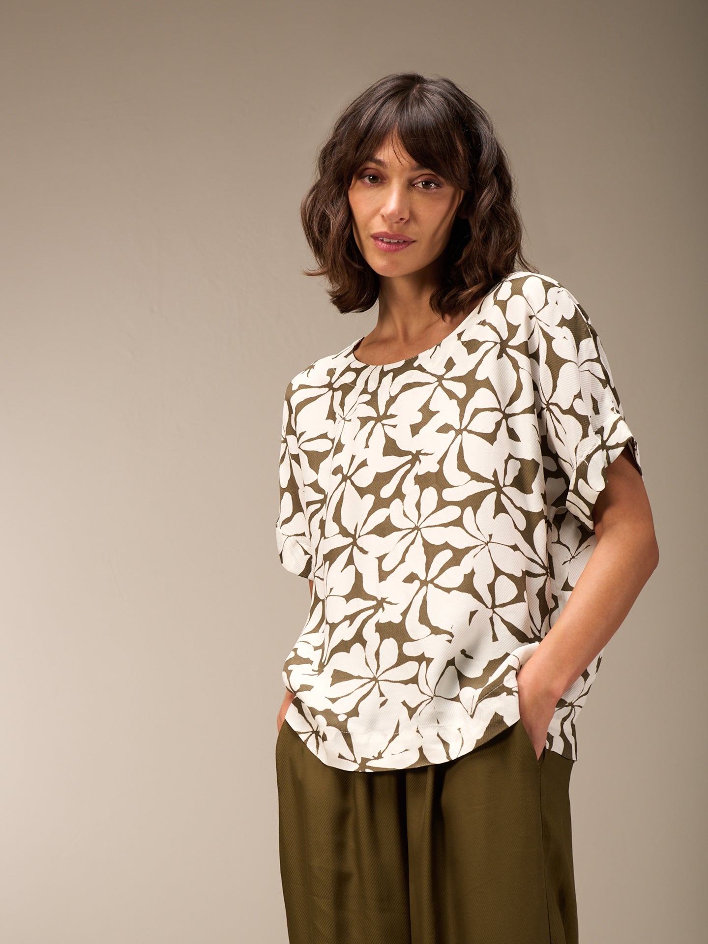 Round-neck blouse
