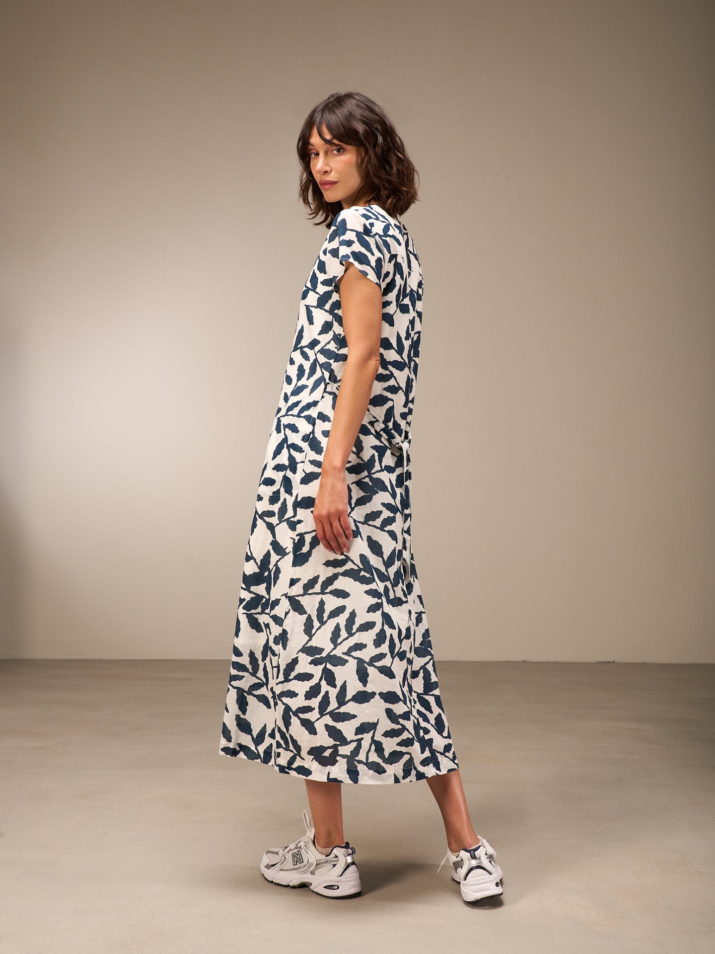 Round-neck dress