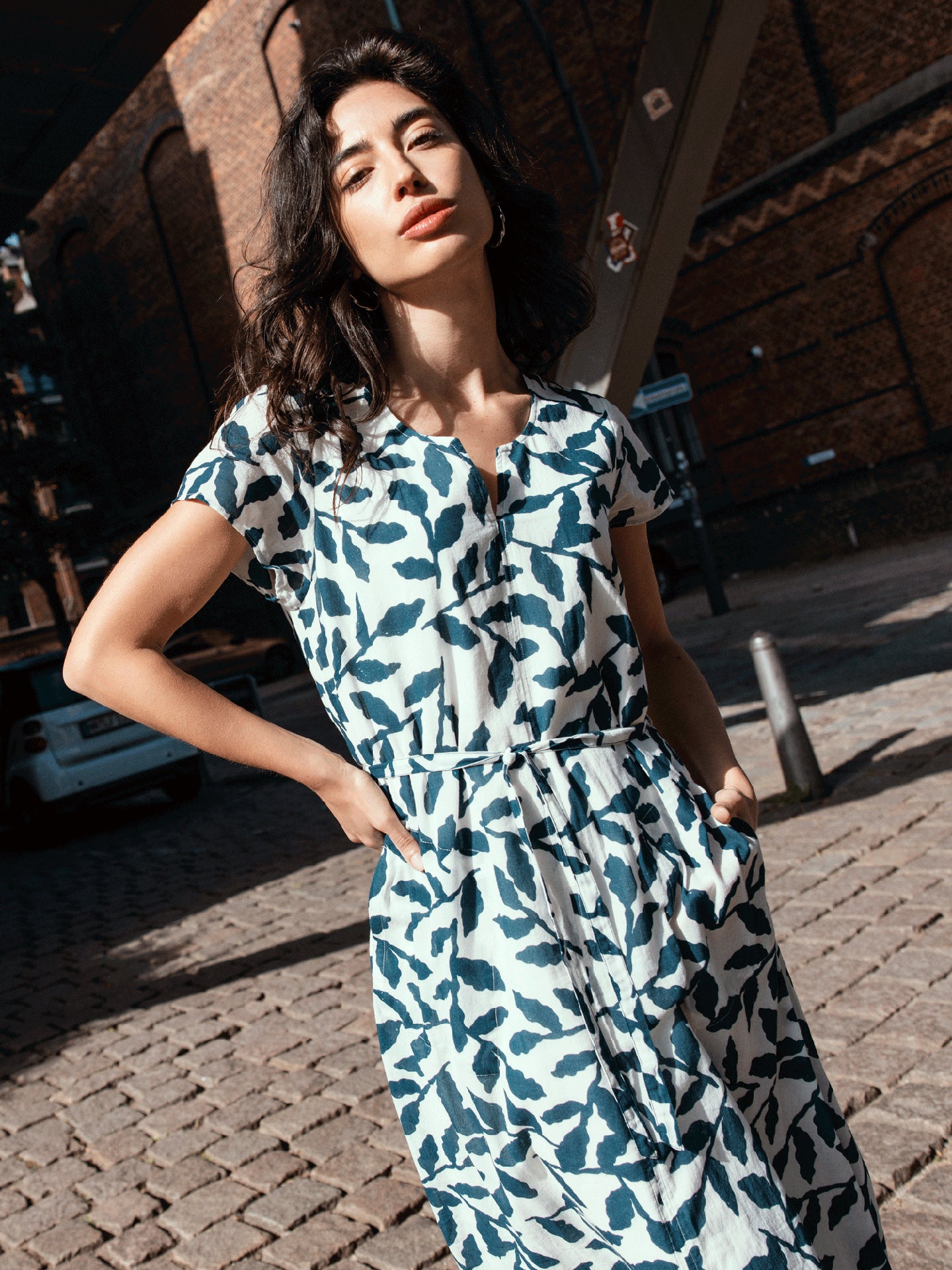 Round-neck dress