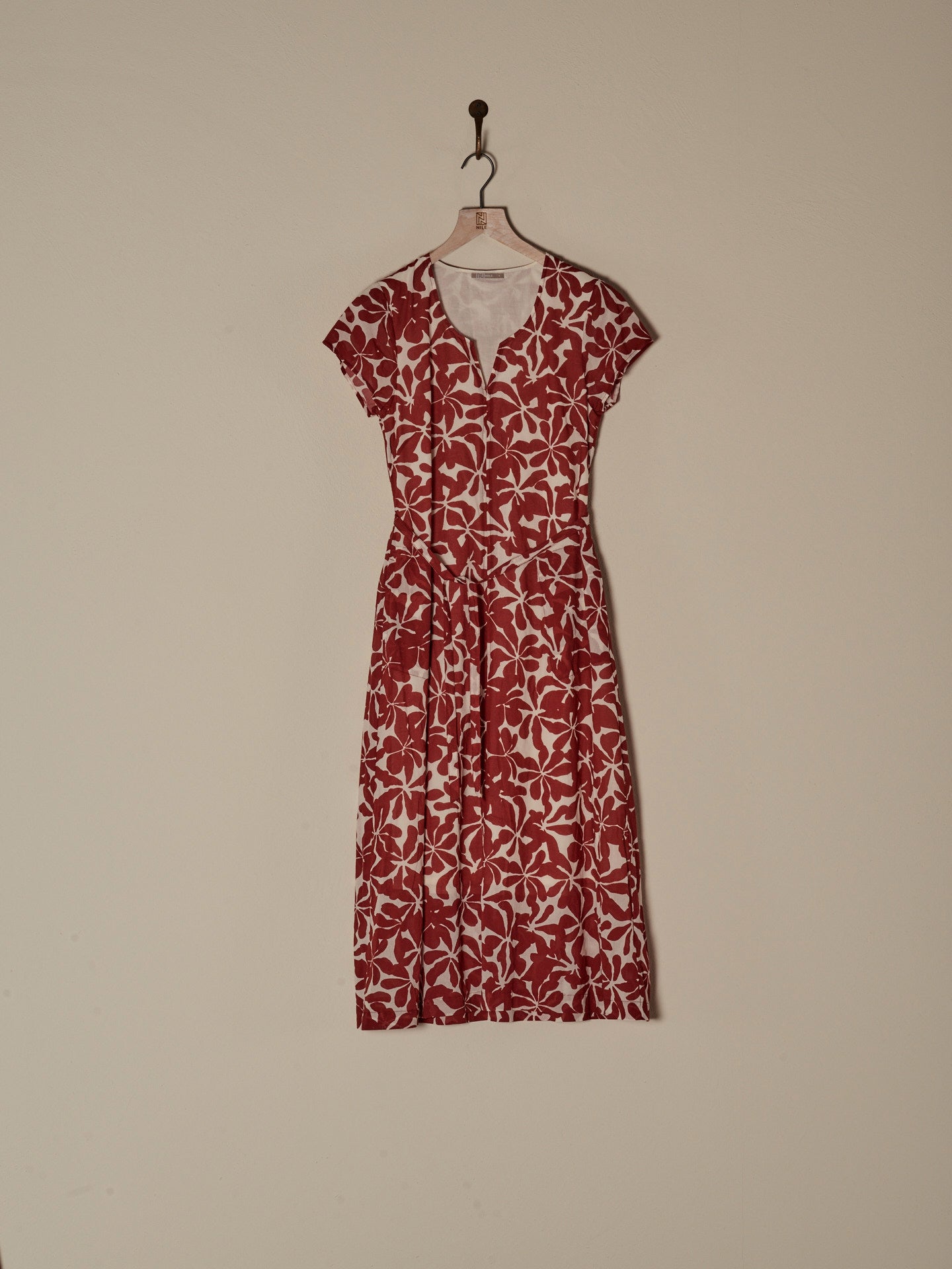 Round-neck dress