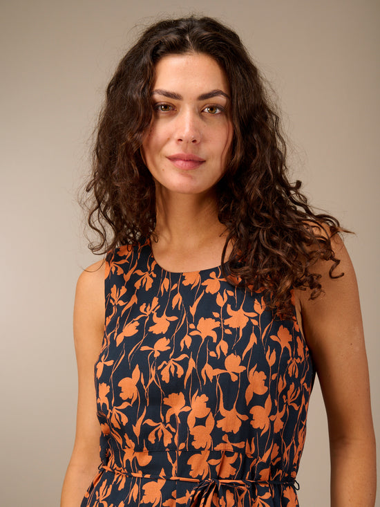 Round-neck dress