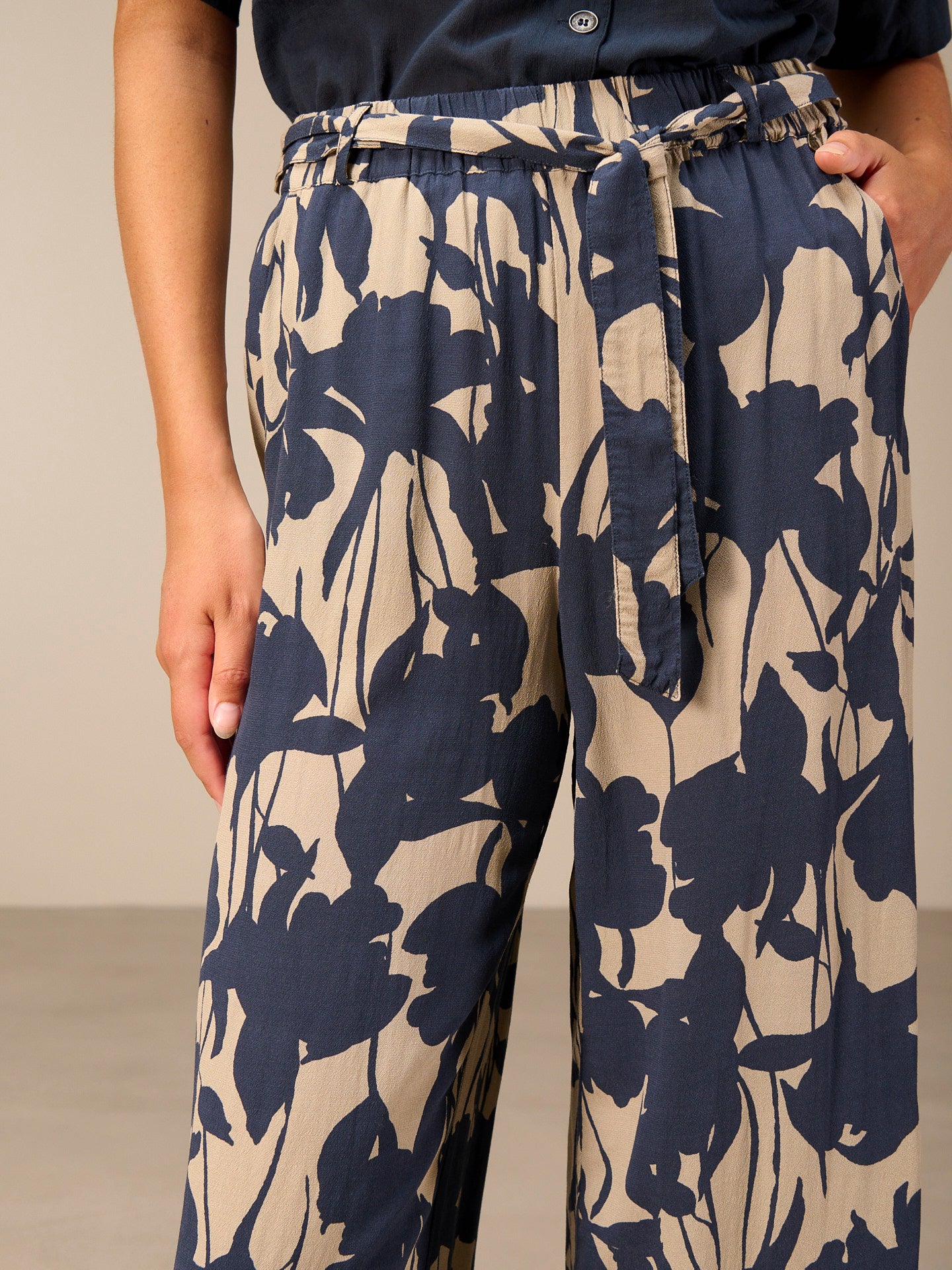 Printed pants