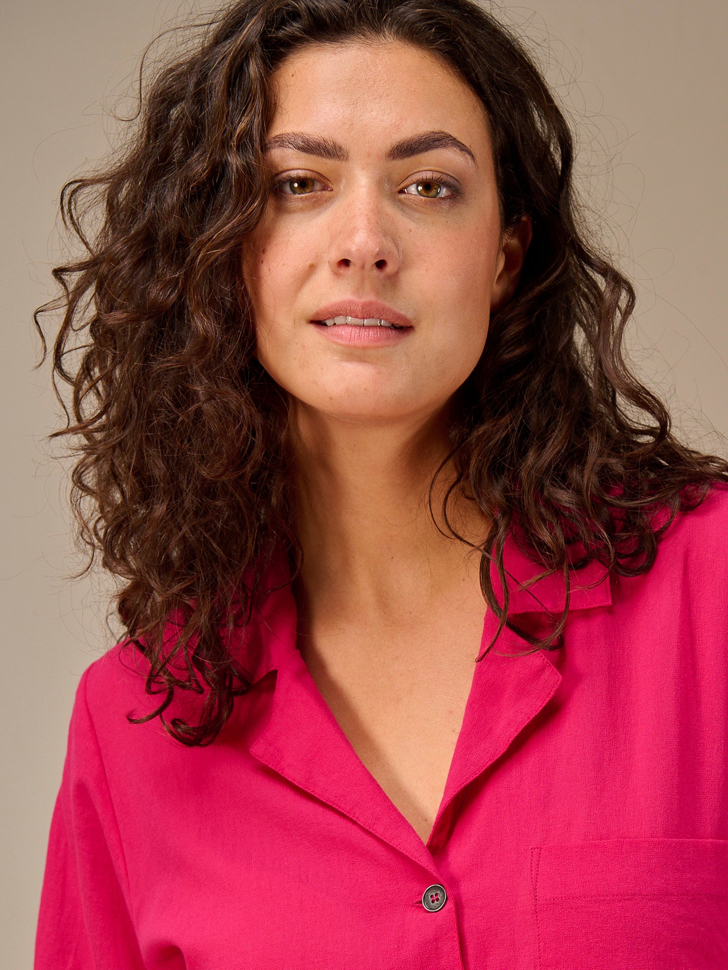 Short-sleeved blouse