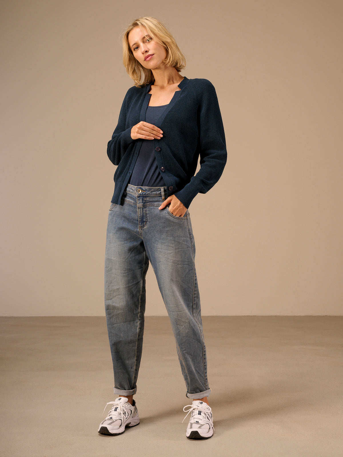 V-neck cardigan