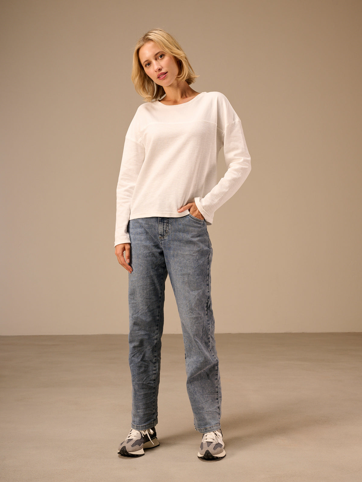 Long-sleeved shirt