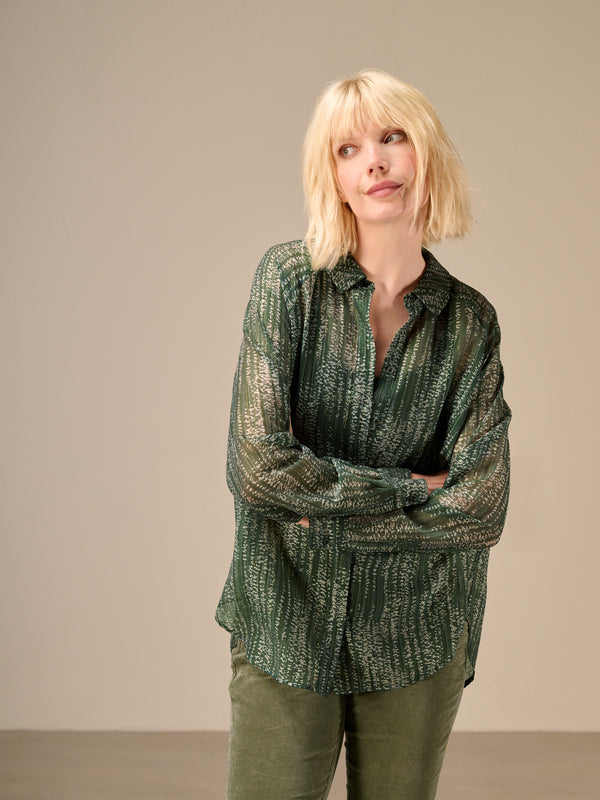blouse avec patte de boutonnage