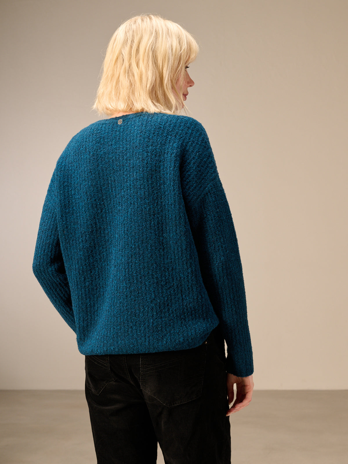 Knitted sweater with wool