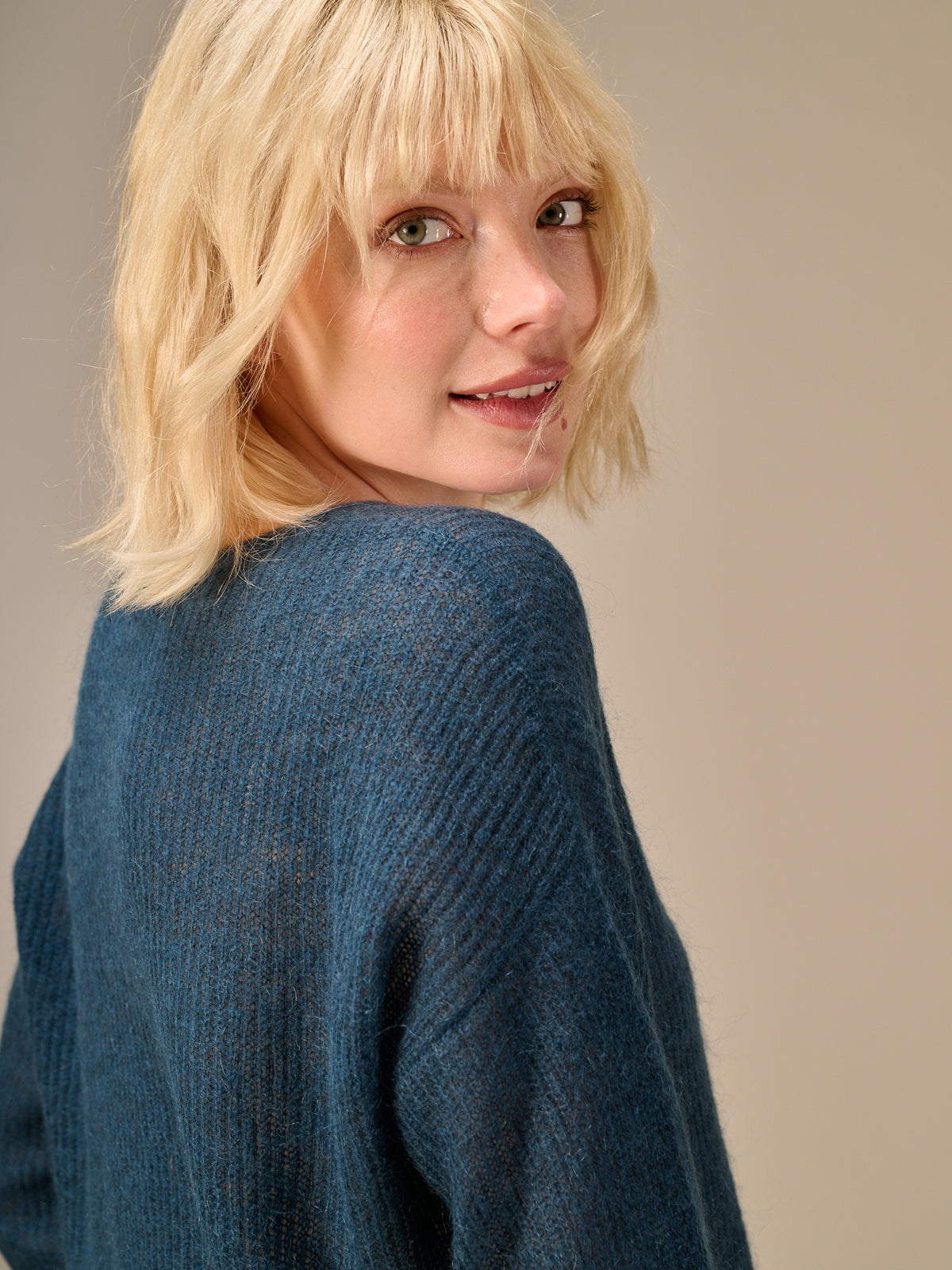 Knitted sweater with wool